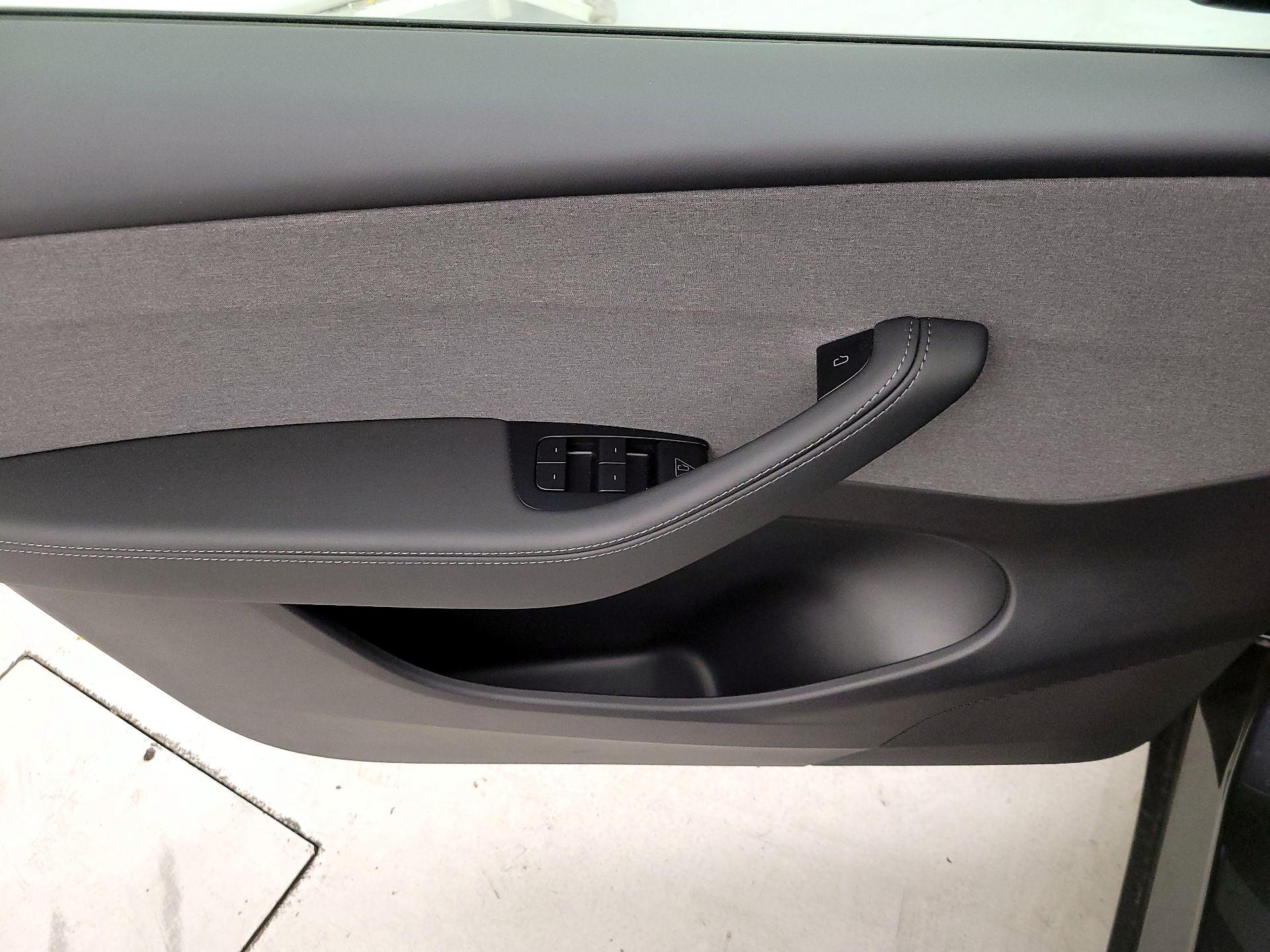Thumbnail: 2026 Tesla Model Y - 12