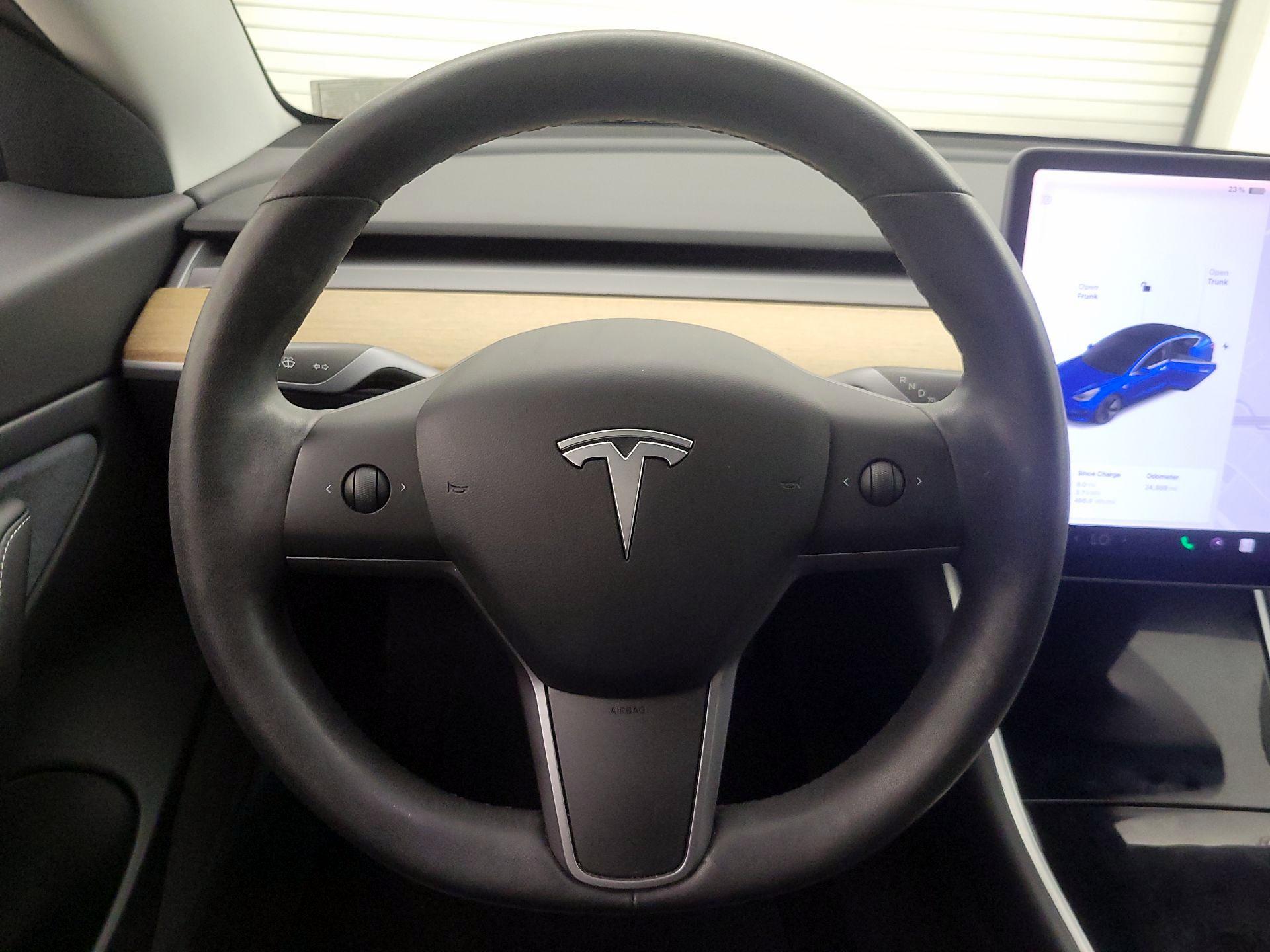 Thumbnail: 2020 Tesla Model 3 - 10