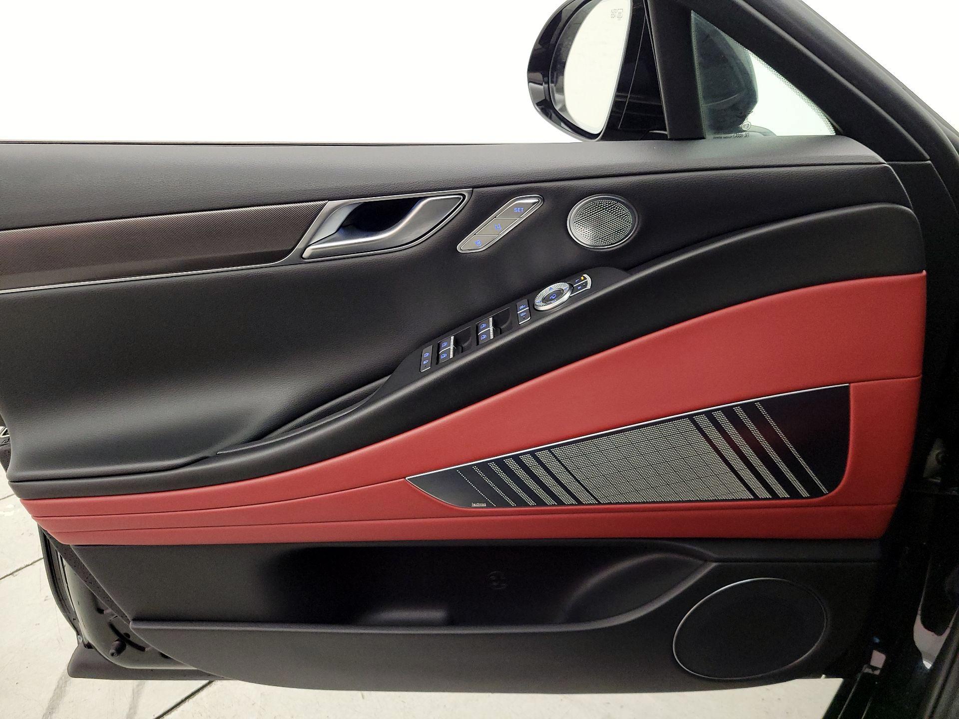 Thumbnail: 2023 Genesis G80 - 12