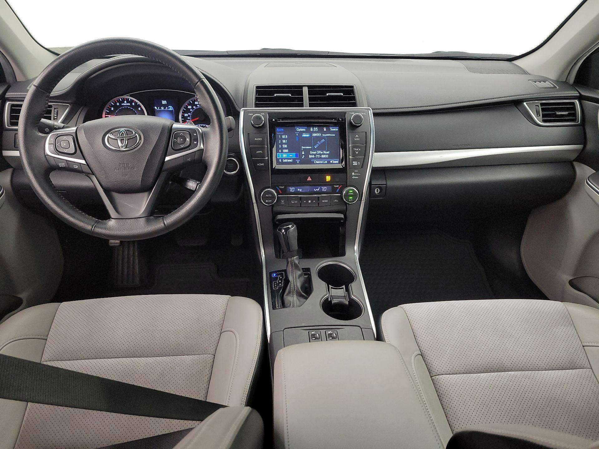 Thumbnail: 2015 Toyota Camry - 9