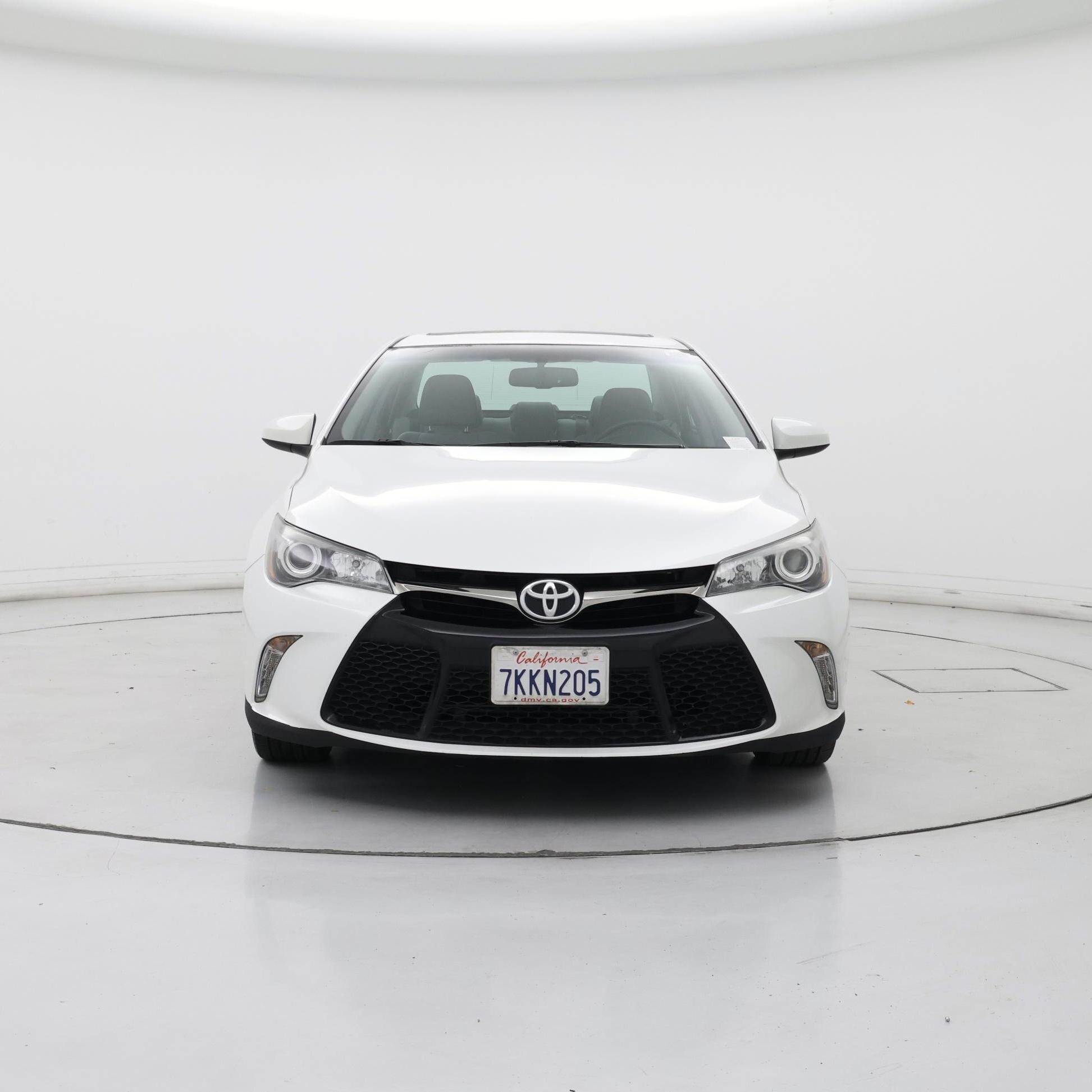 Thumbnail: 2015 Toyota Camry - 5