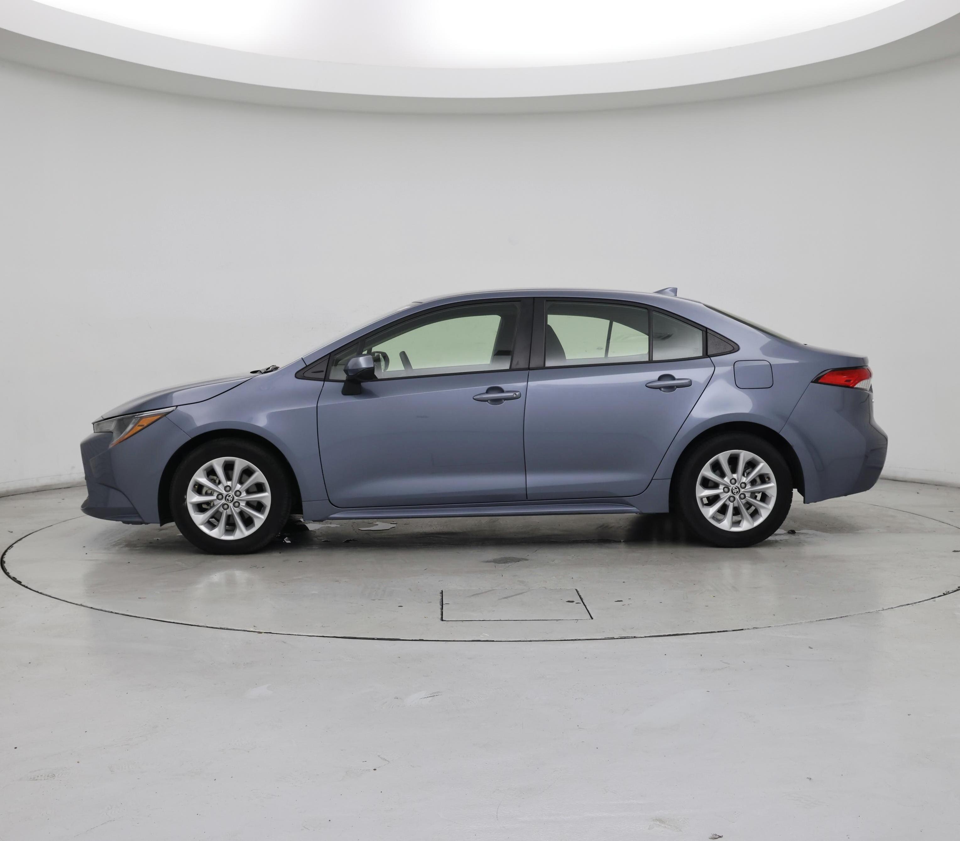 Thumbnail: 2022 Toyota Corolla - 3