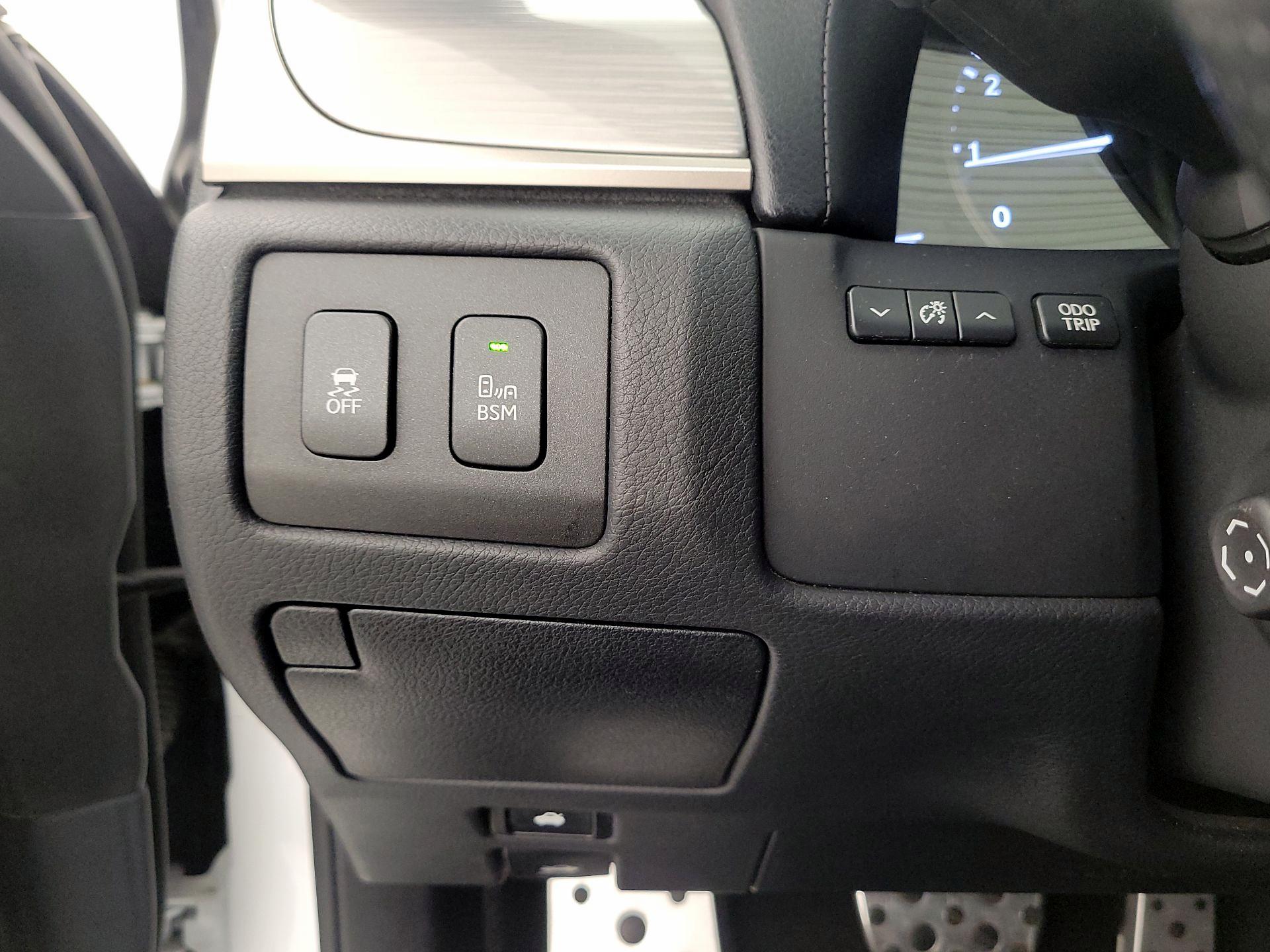 Thumbnail: 2015 Lexus GS - 13