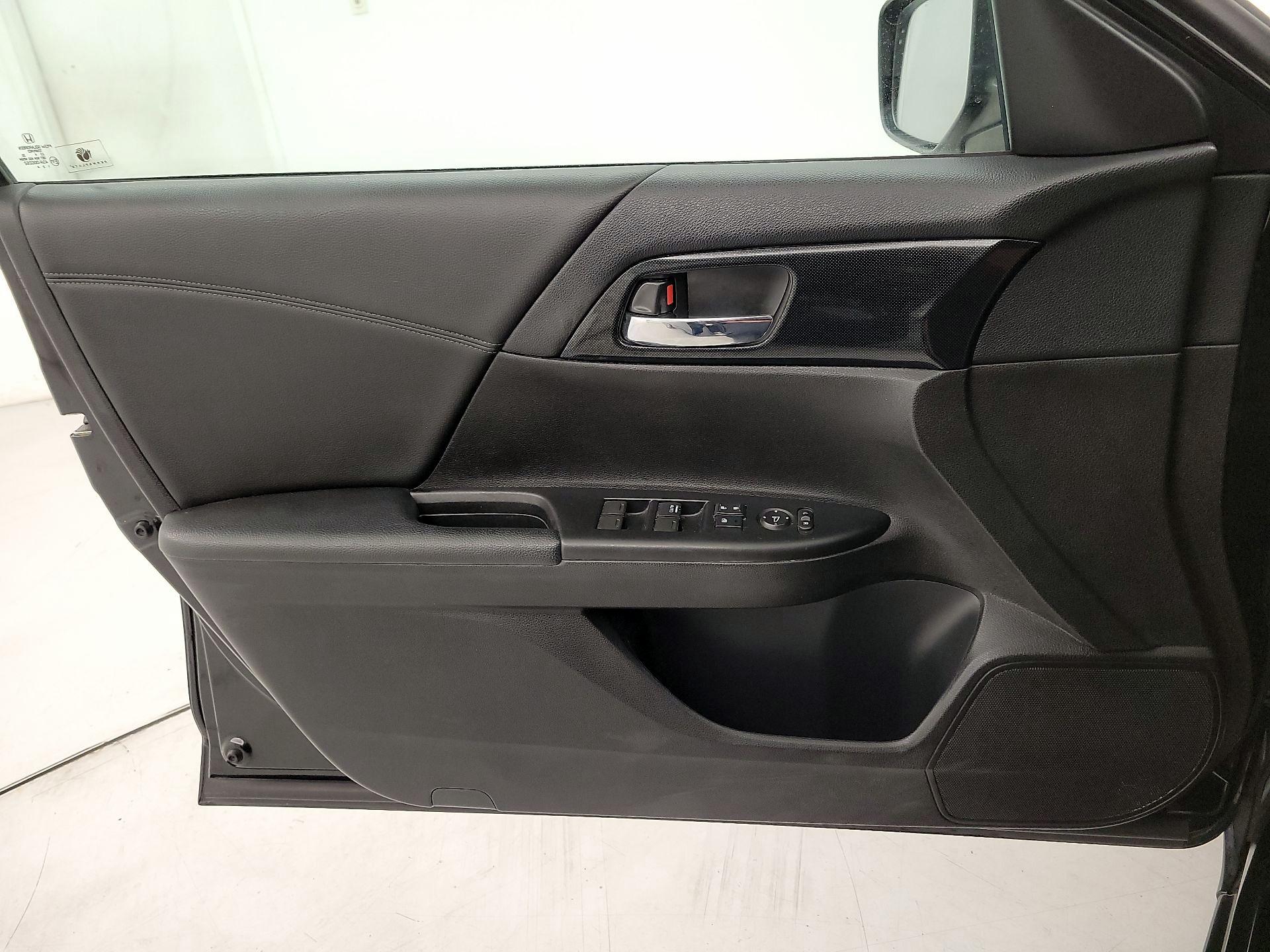 Thumbnail: 2014 Honda Accord - 12