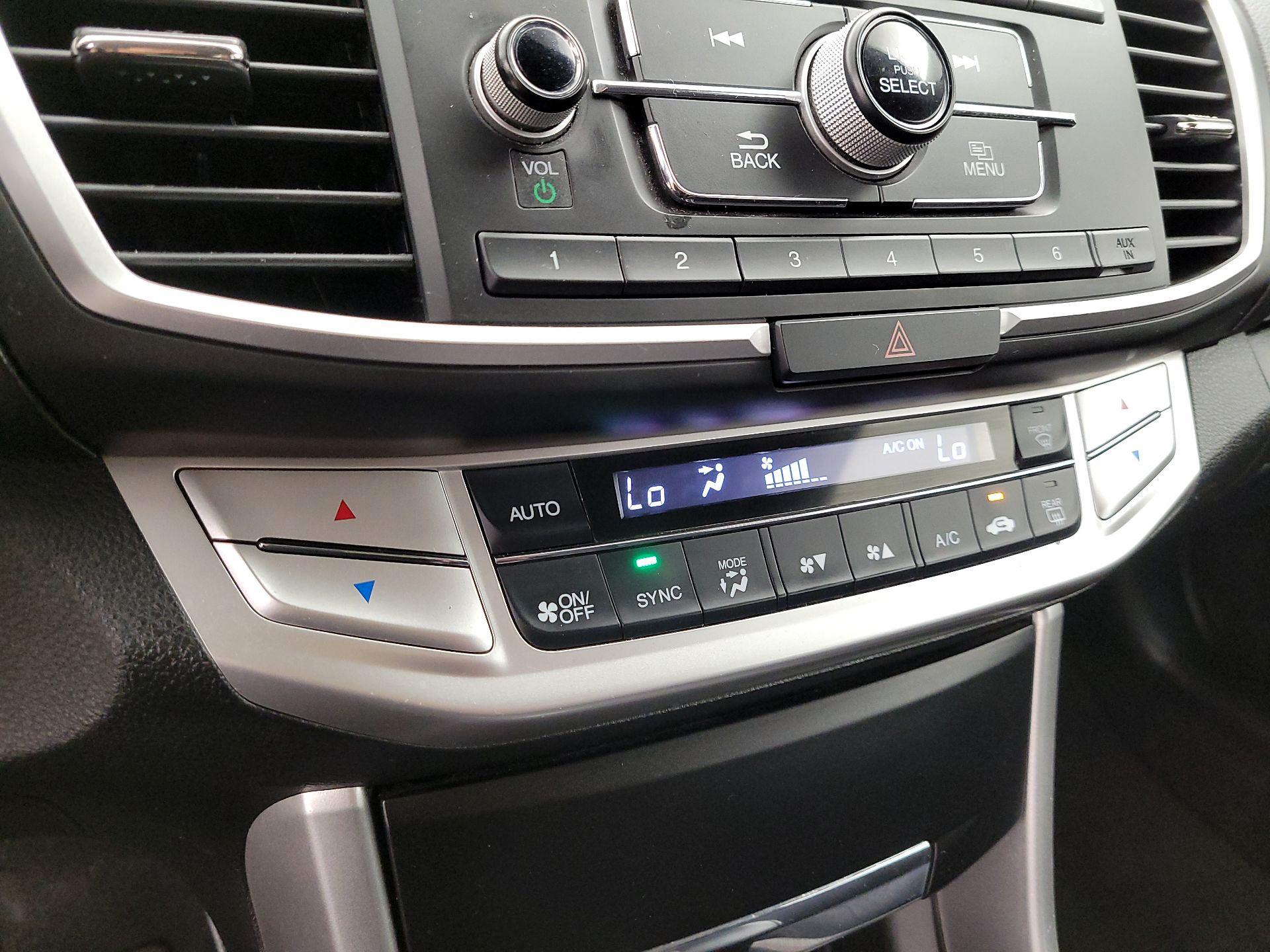 Thumbnail: 2014 Honda Accord - 16