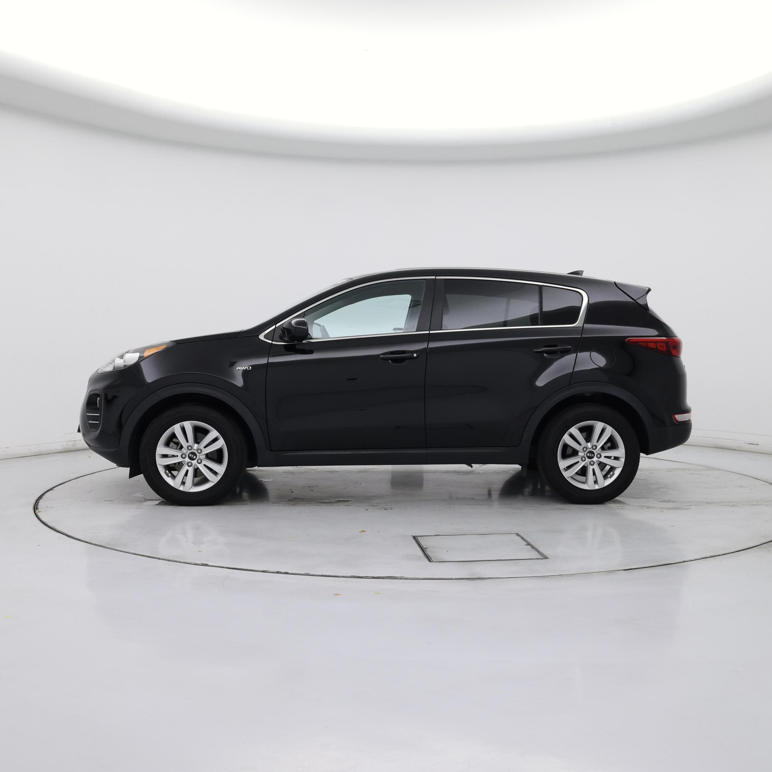 Thumbnail: 2018 Kia Sportage - 3