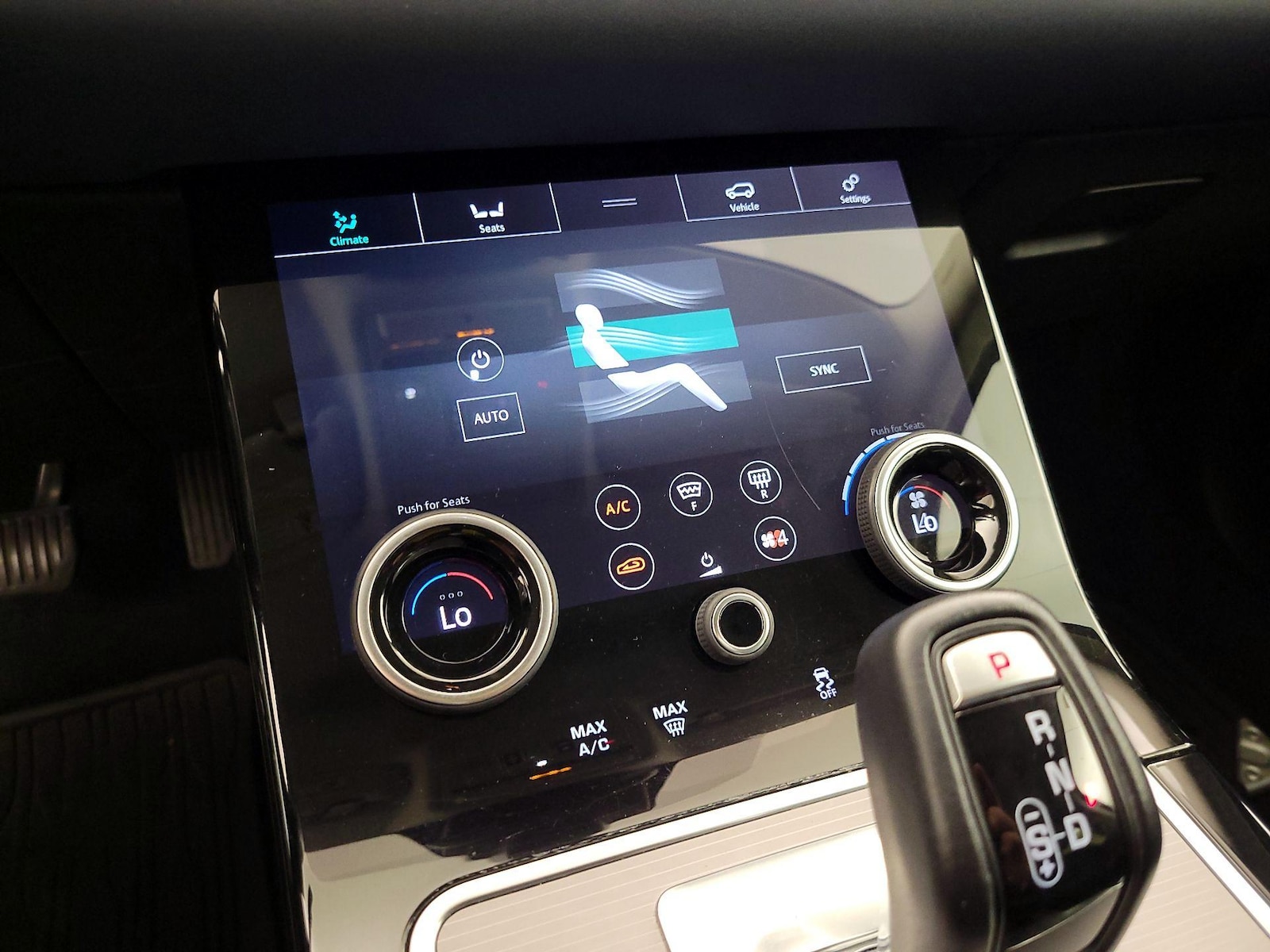 2020 Land Rover Range Rover Evoque SE - Photo 18