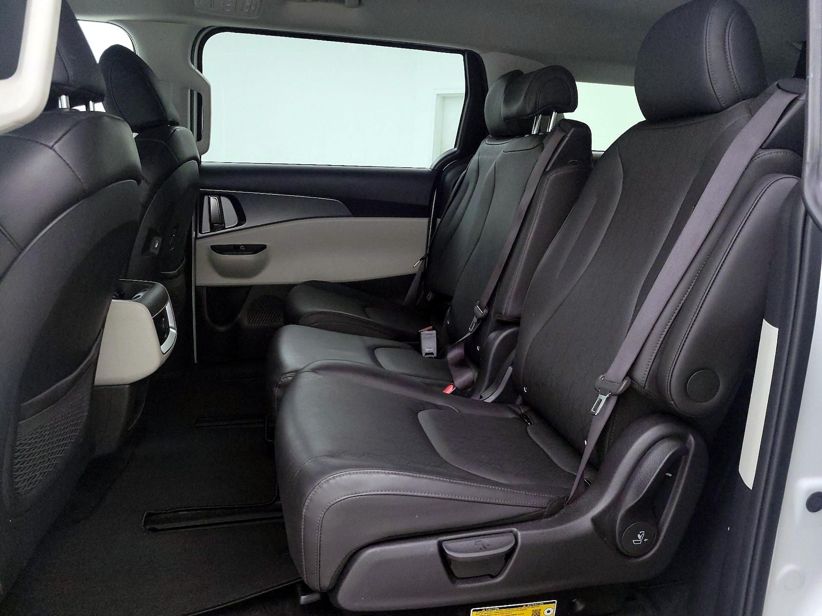 2024 Kia Carnival LX Seat Pkg - Photo 20
