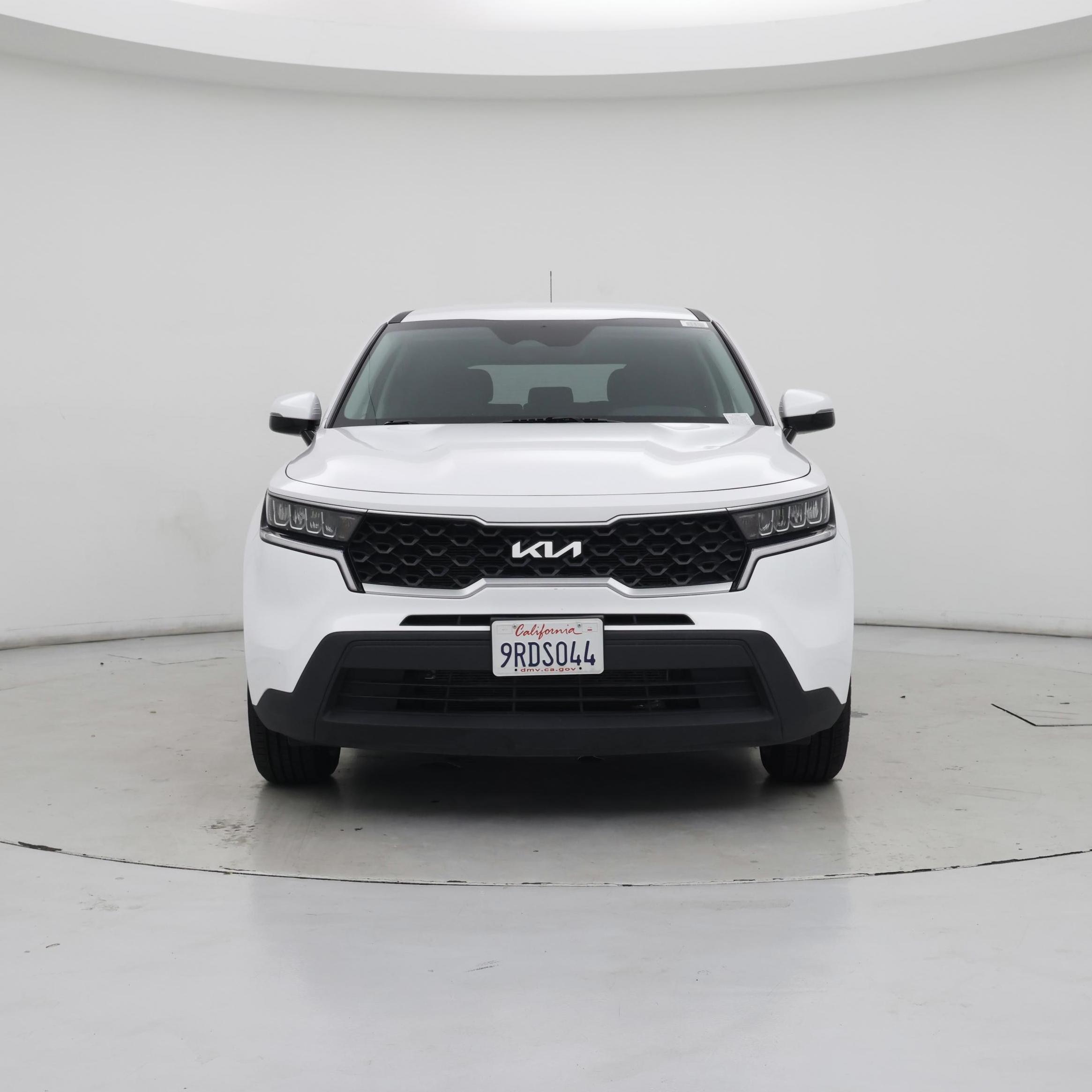 Thumbnail: 2023 Kia Sorento - 5