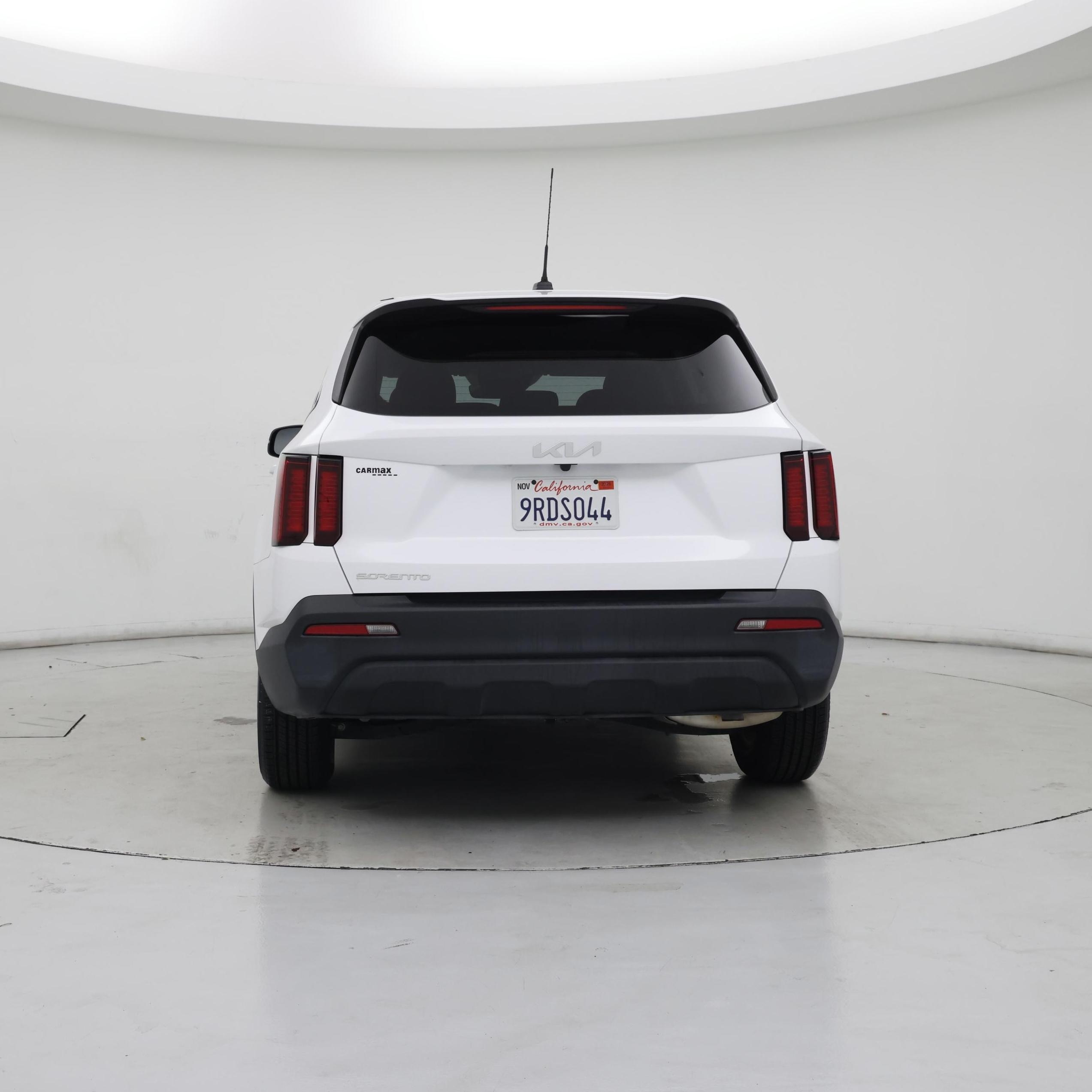Thumbnail: 2023 Kia Sorento - 6