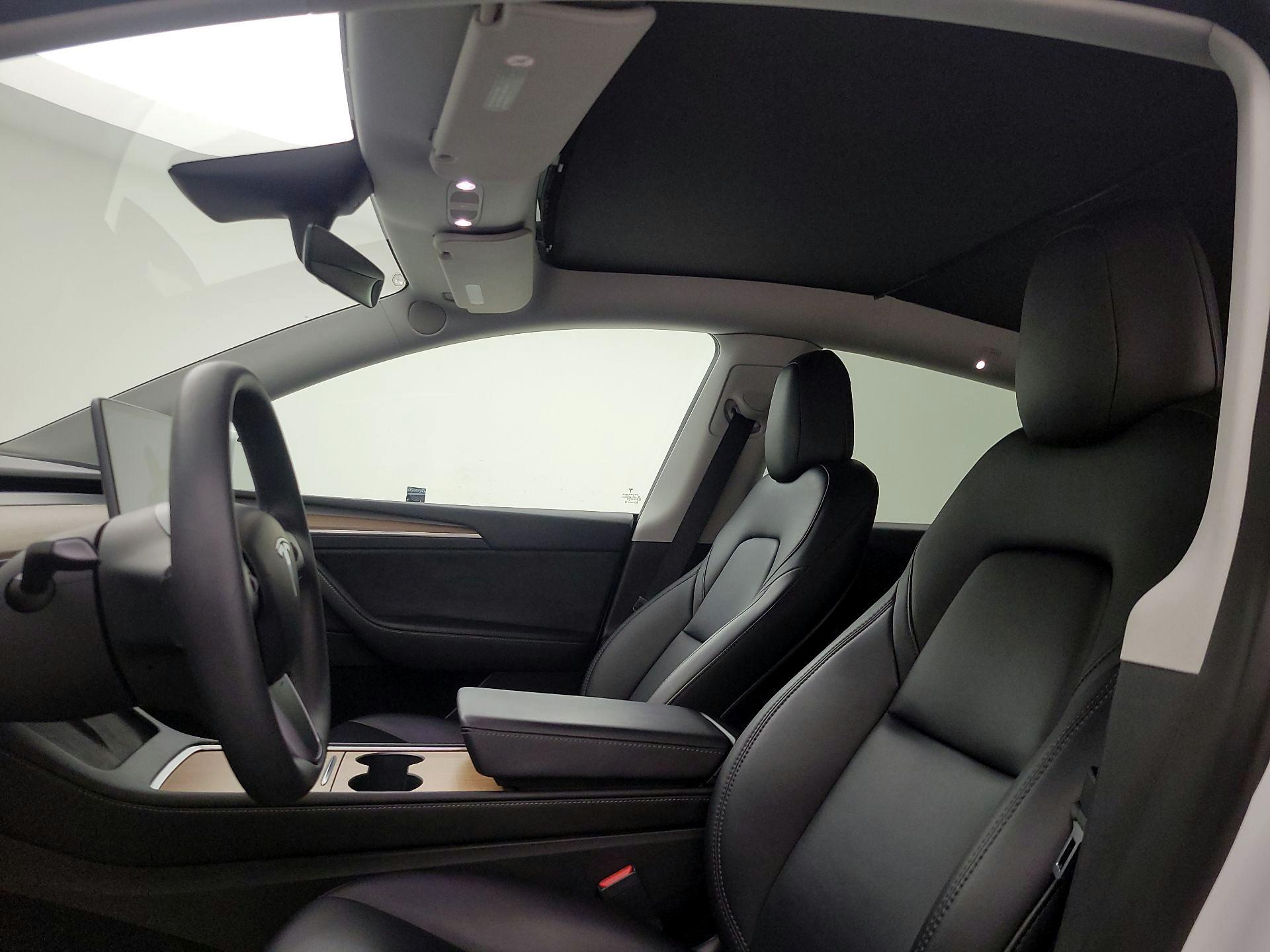 Thumbnail: 2023 Tesla Model Y - 18