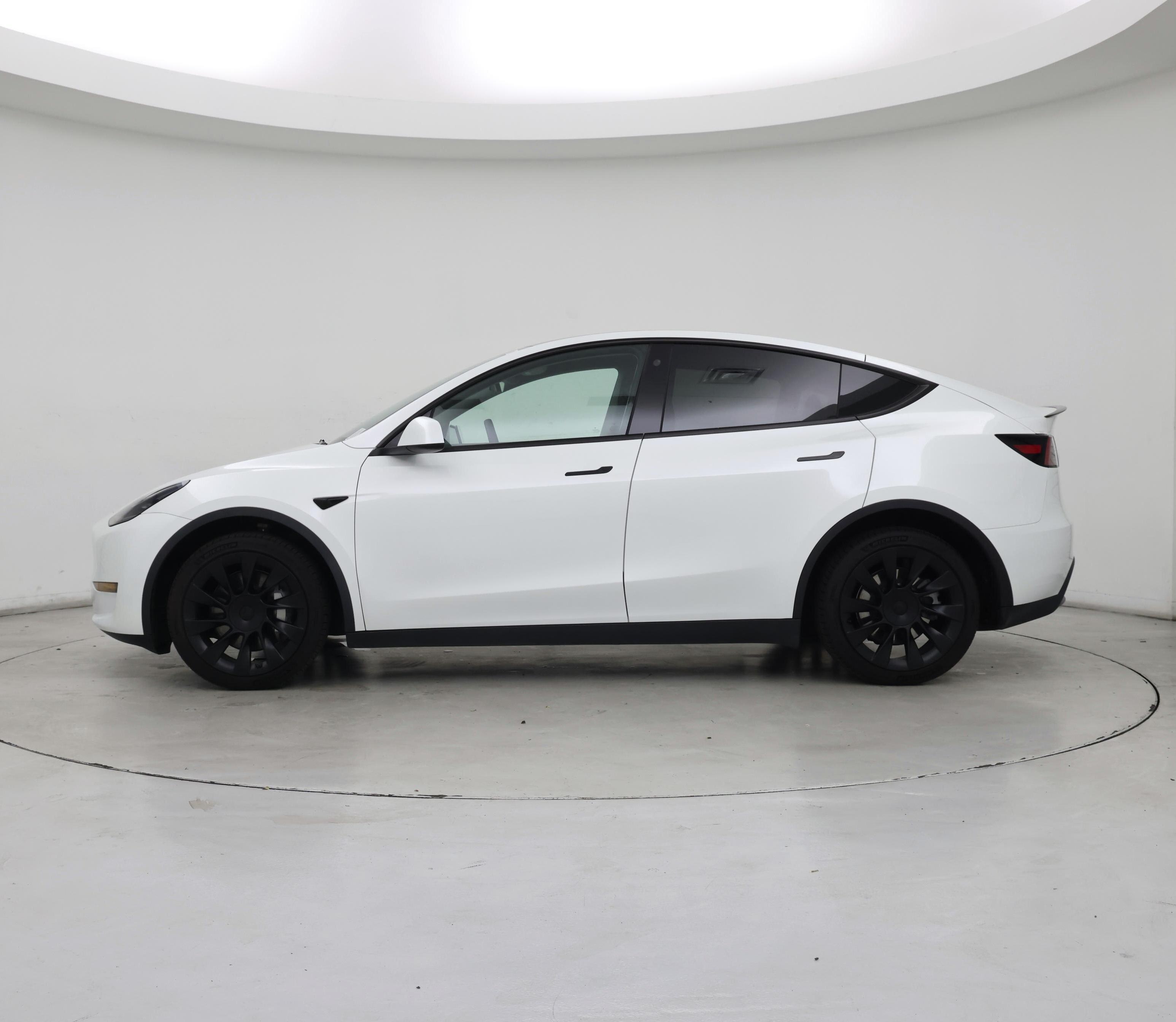 Thumbnail: 2023 Tesla Model Y - 3