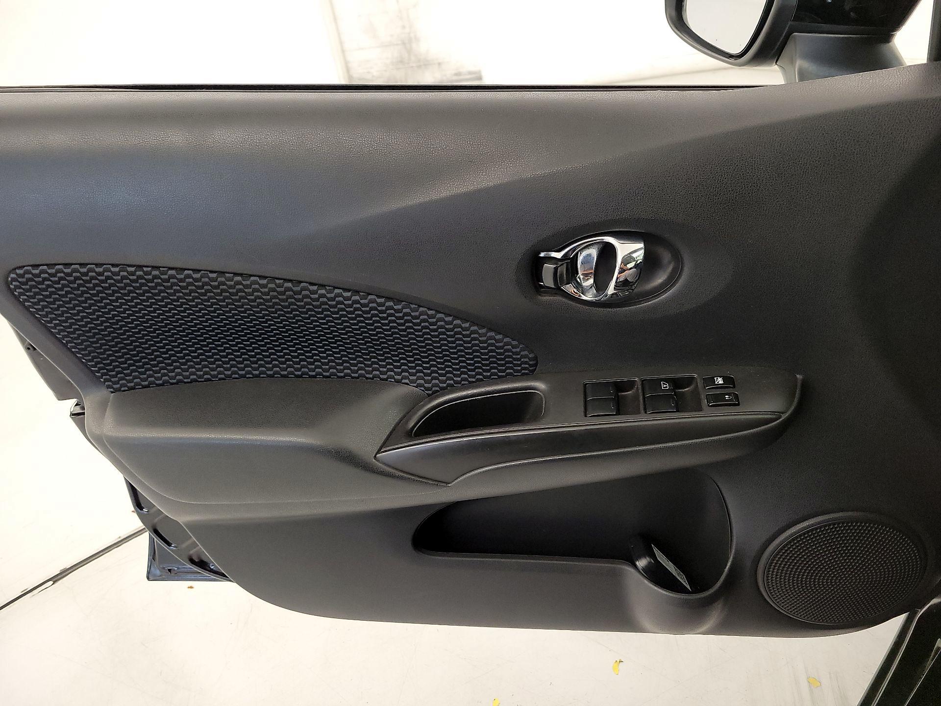 Thumbnail: 2019 Nissan Versa Note - 12