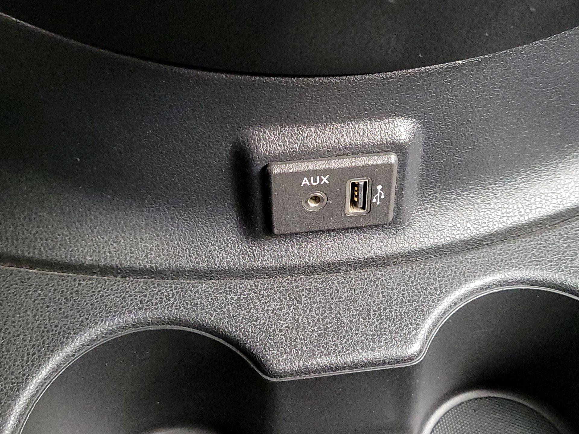 Thumbnail: 2019 Nissan Versa Note - 18