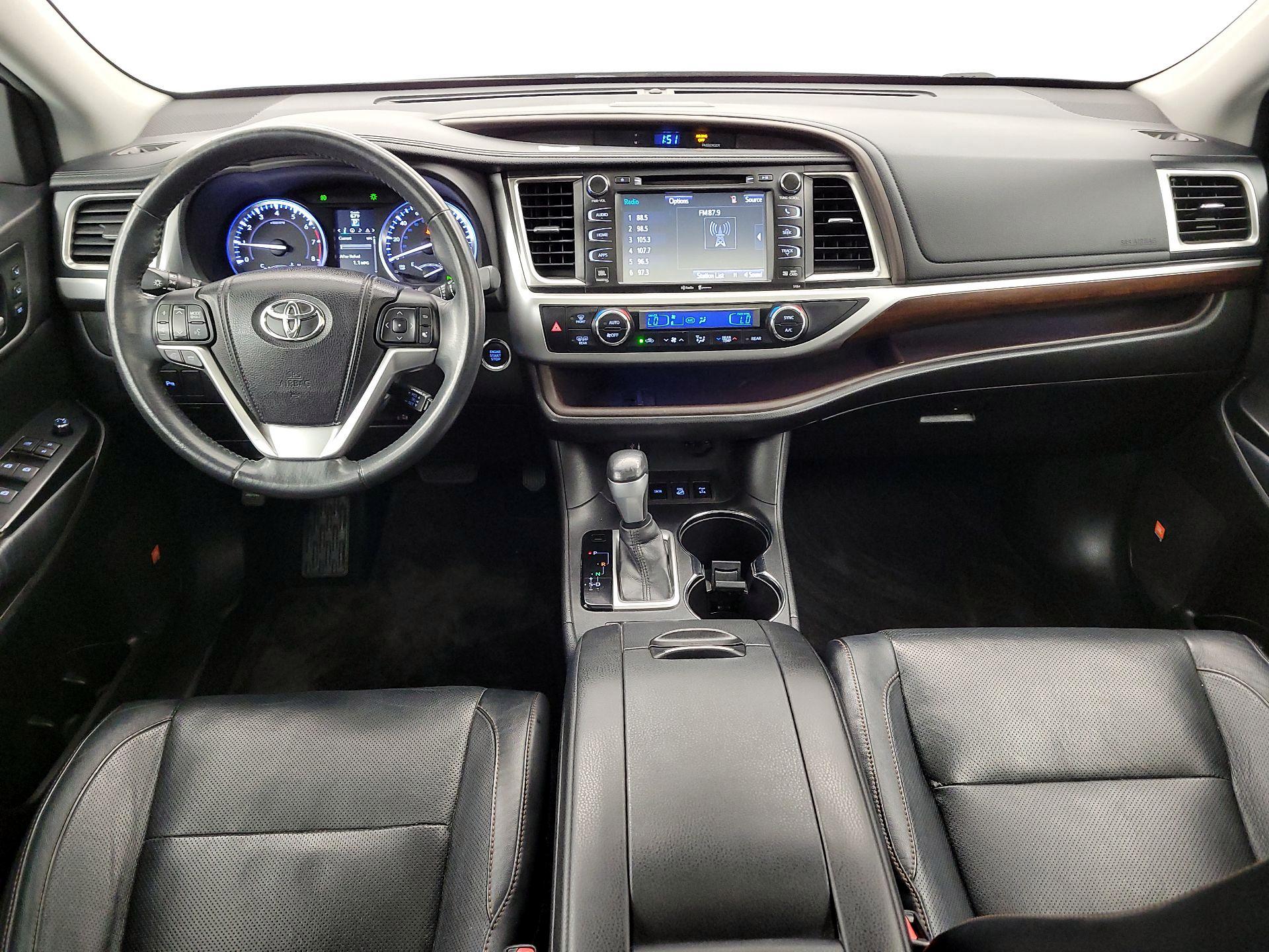 Thumbnail: 2014 Toyota Highlander - 9