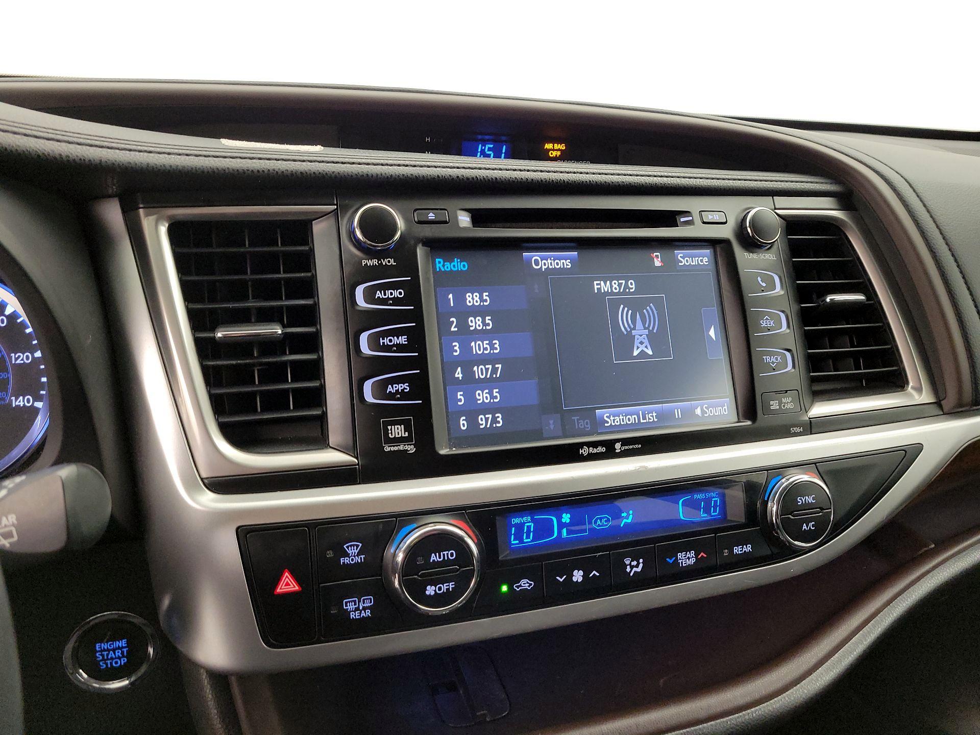 Thumbnail: 2014 Toyota Highlander - 15