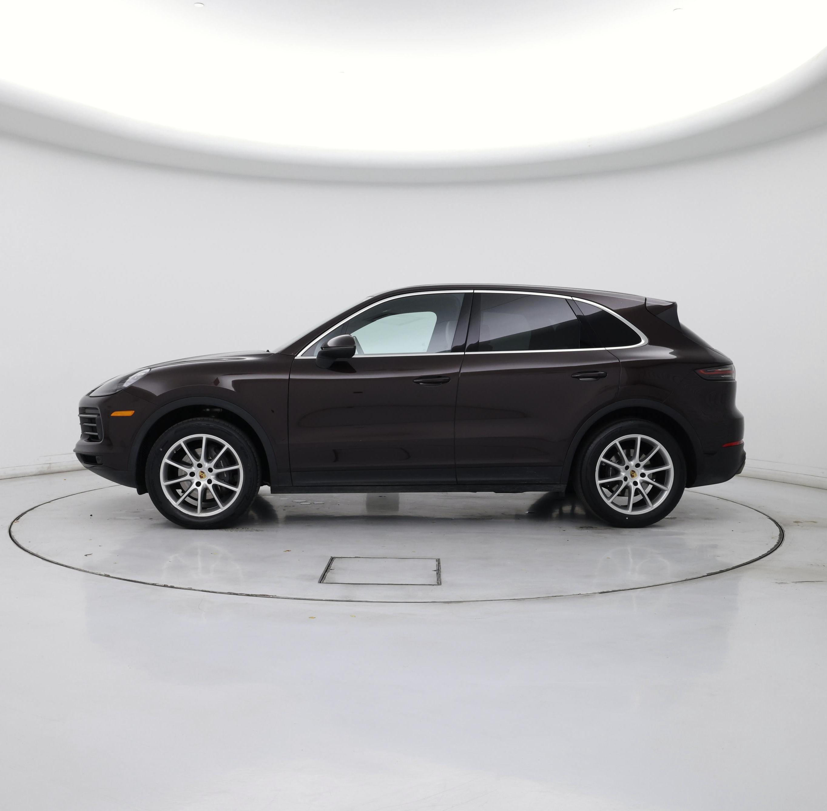 Thumbnail: 2019 Porsche Cayenne - 3