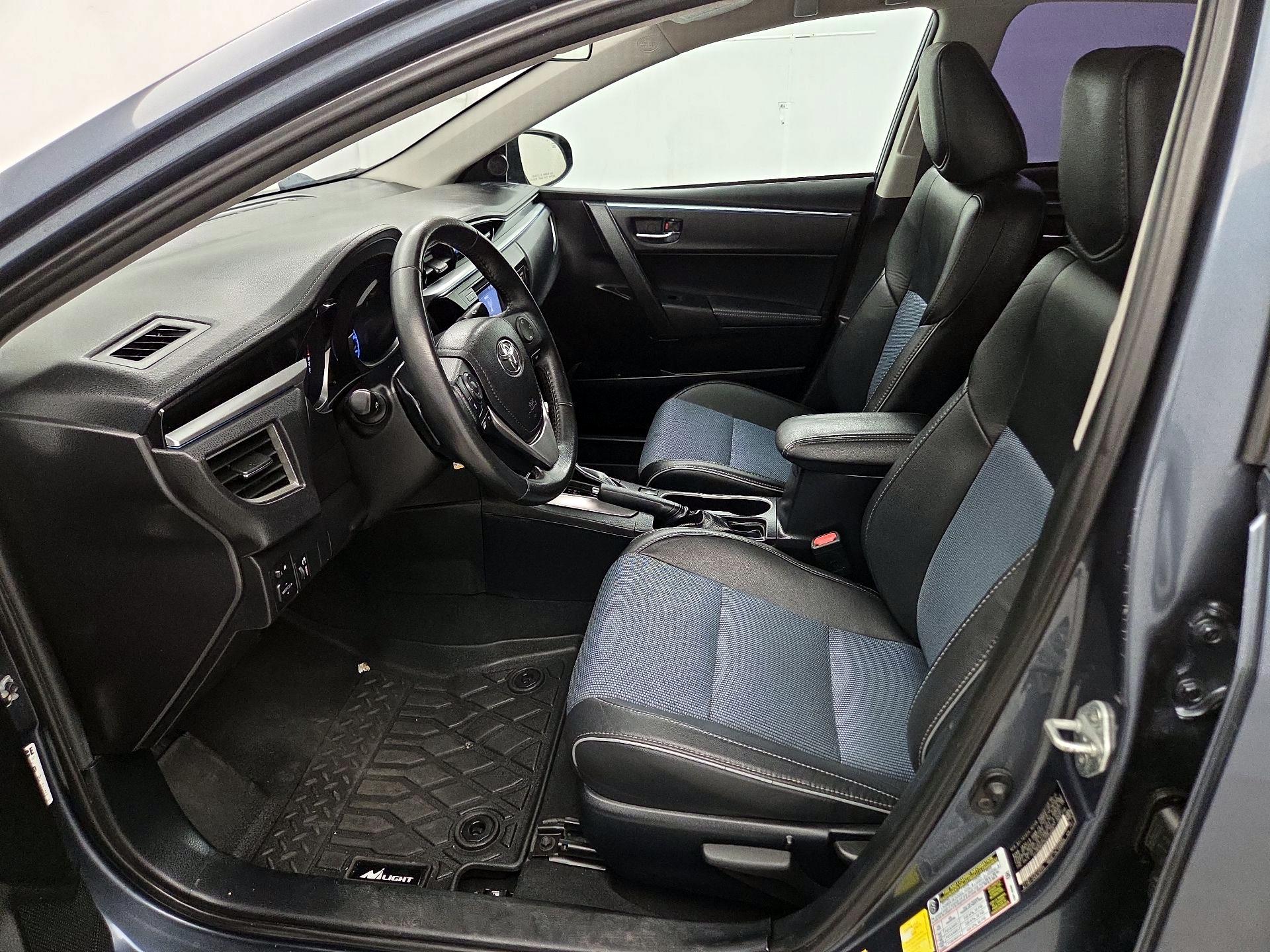 Thumbnail: 2015 Toyota Corolla - 11