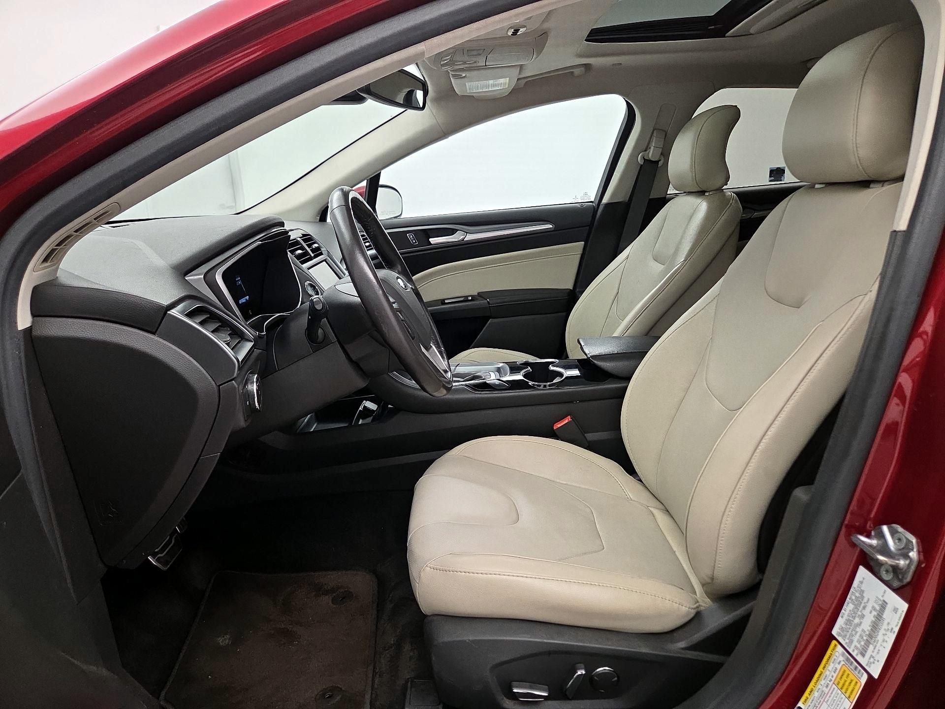 Thumbnail: 2015 Ford Fusion - 11
