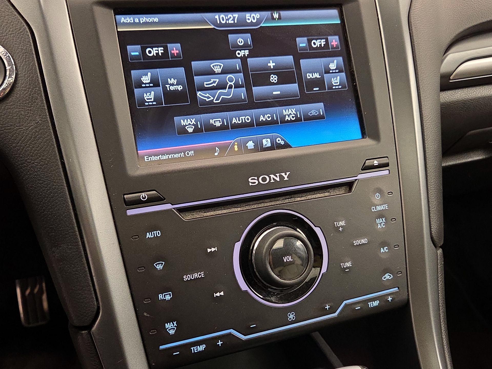 Thumbnail: 2015 Ford Fusion - 17