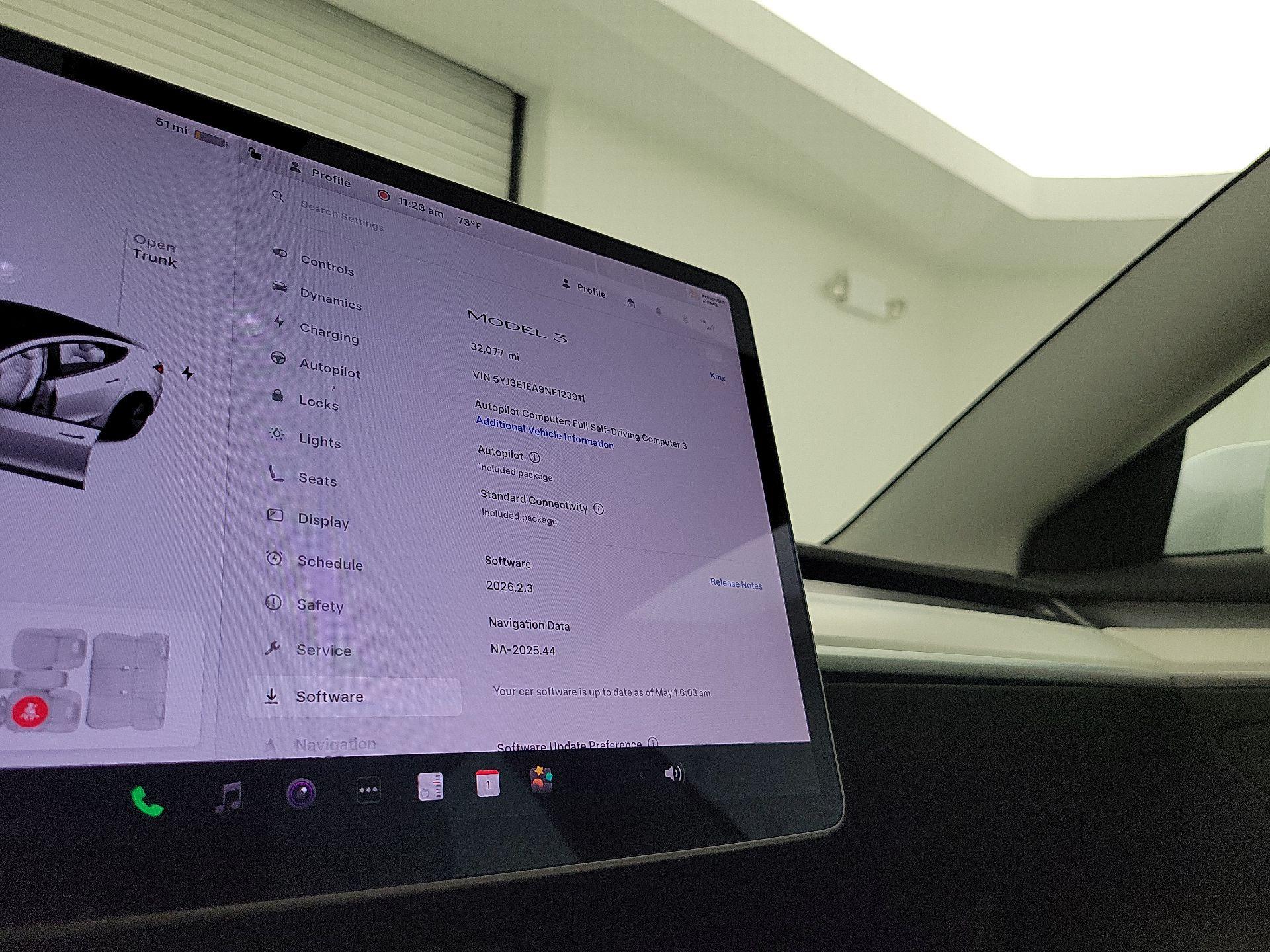 Thumbnail: 2022 Tesla Model 3 - 13