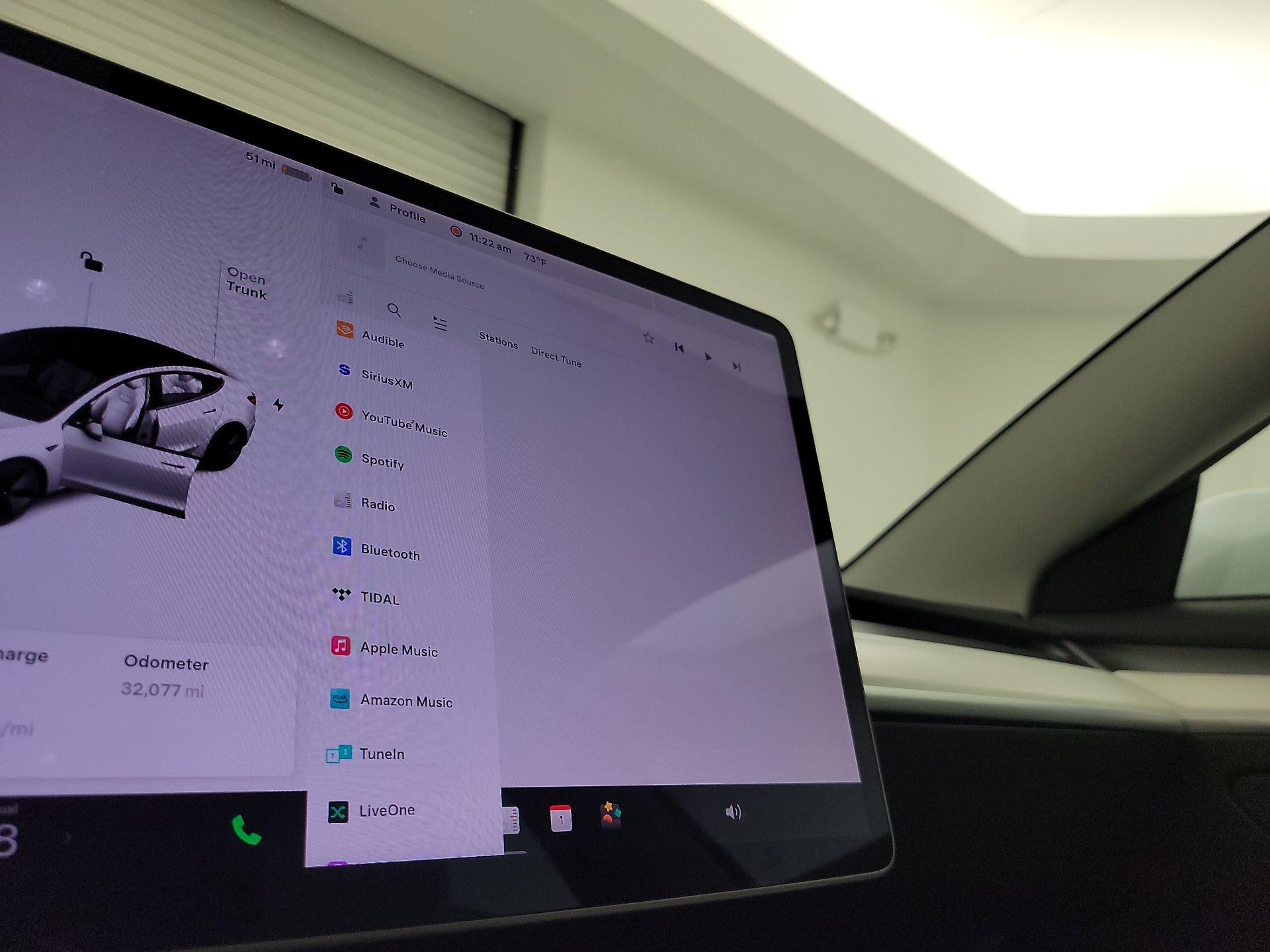Thumbnail: 2022 Tesla Model 3 - 15