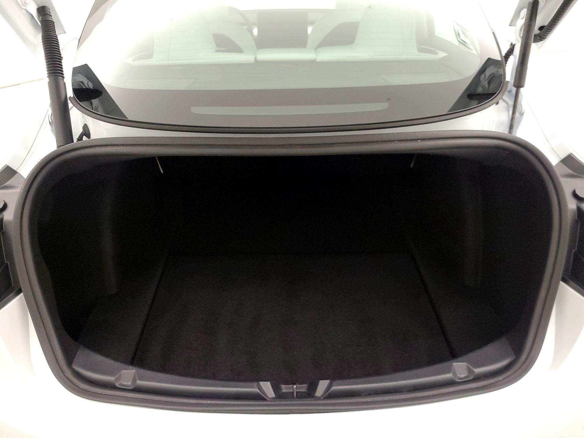 Thumbnail: 2022 Tesla Model 3 - 20