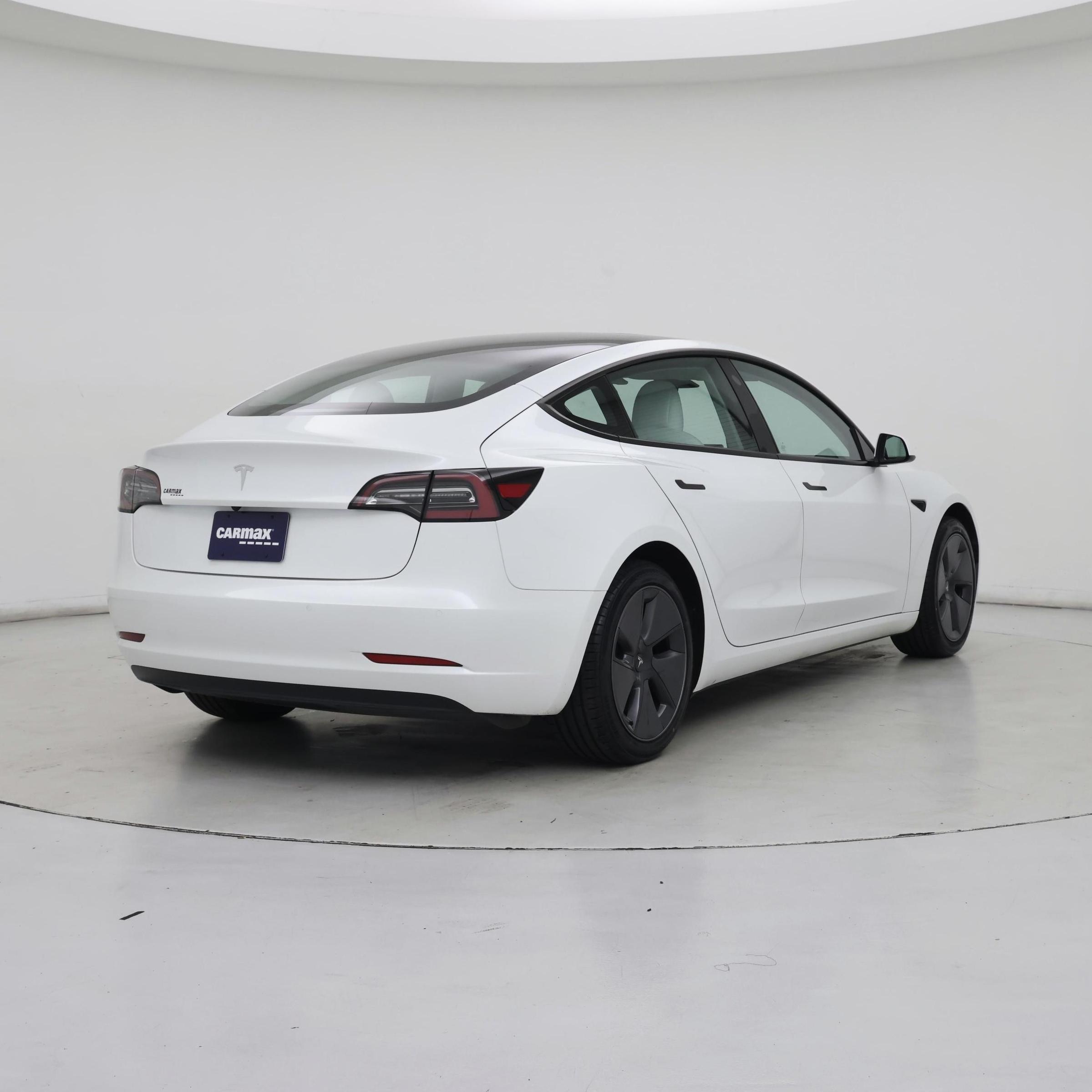 Thumbnail: 2022 Tesla Model 3 - 8