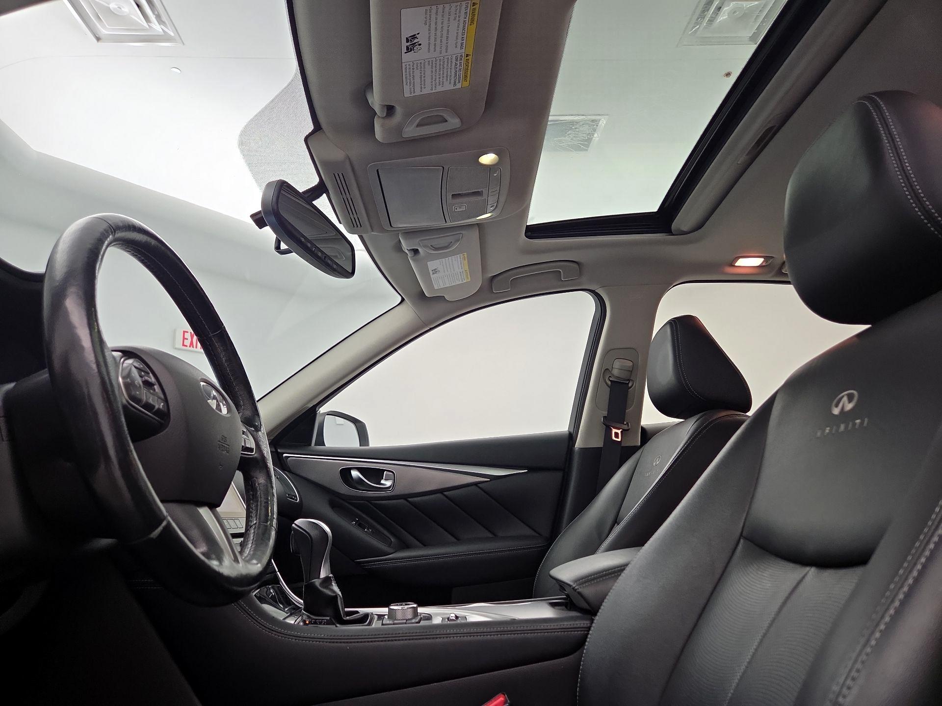 Thumbnail: 2014 INFINITI Q50 - 19