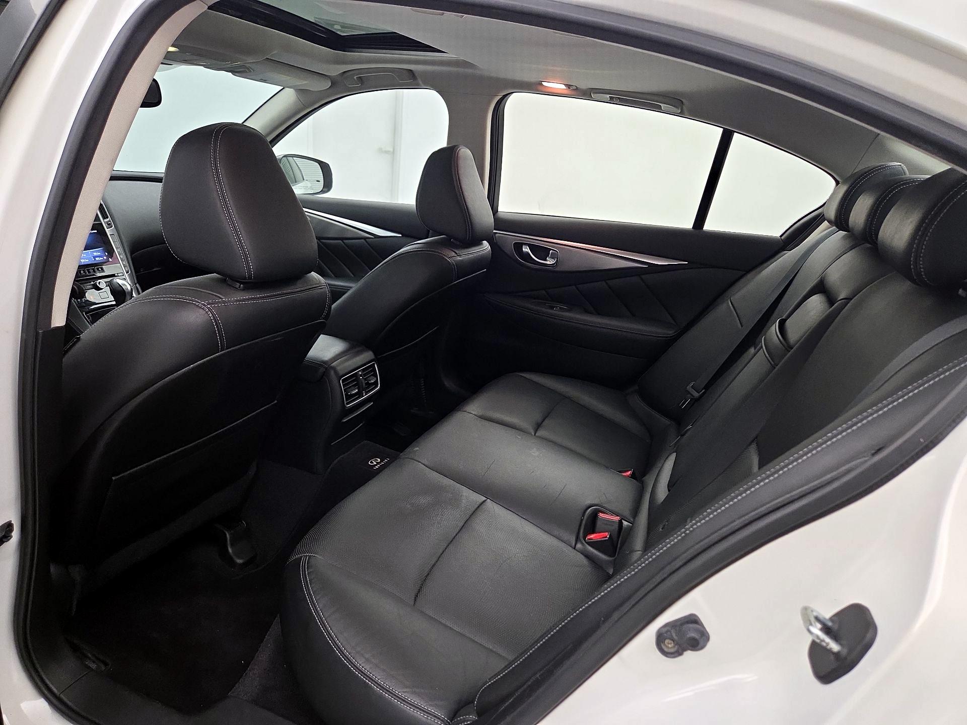 Thumbnail: 2014 INFINITI Q50 - 20