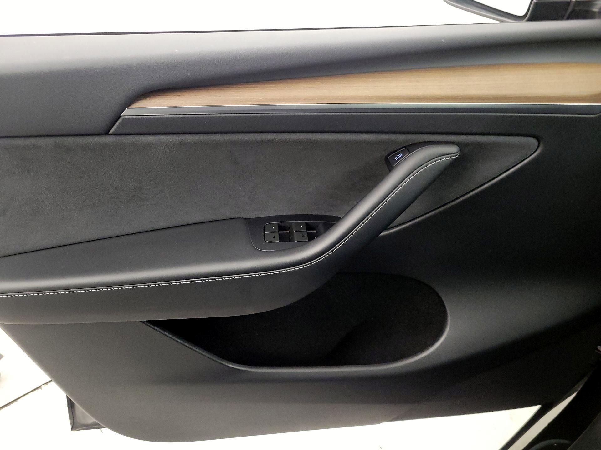 Thumbnail: 2024 Tesla Model Y - 12