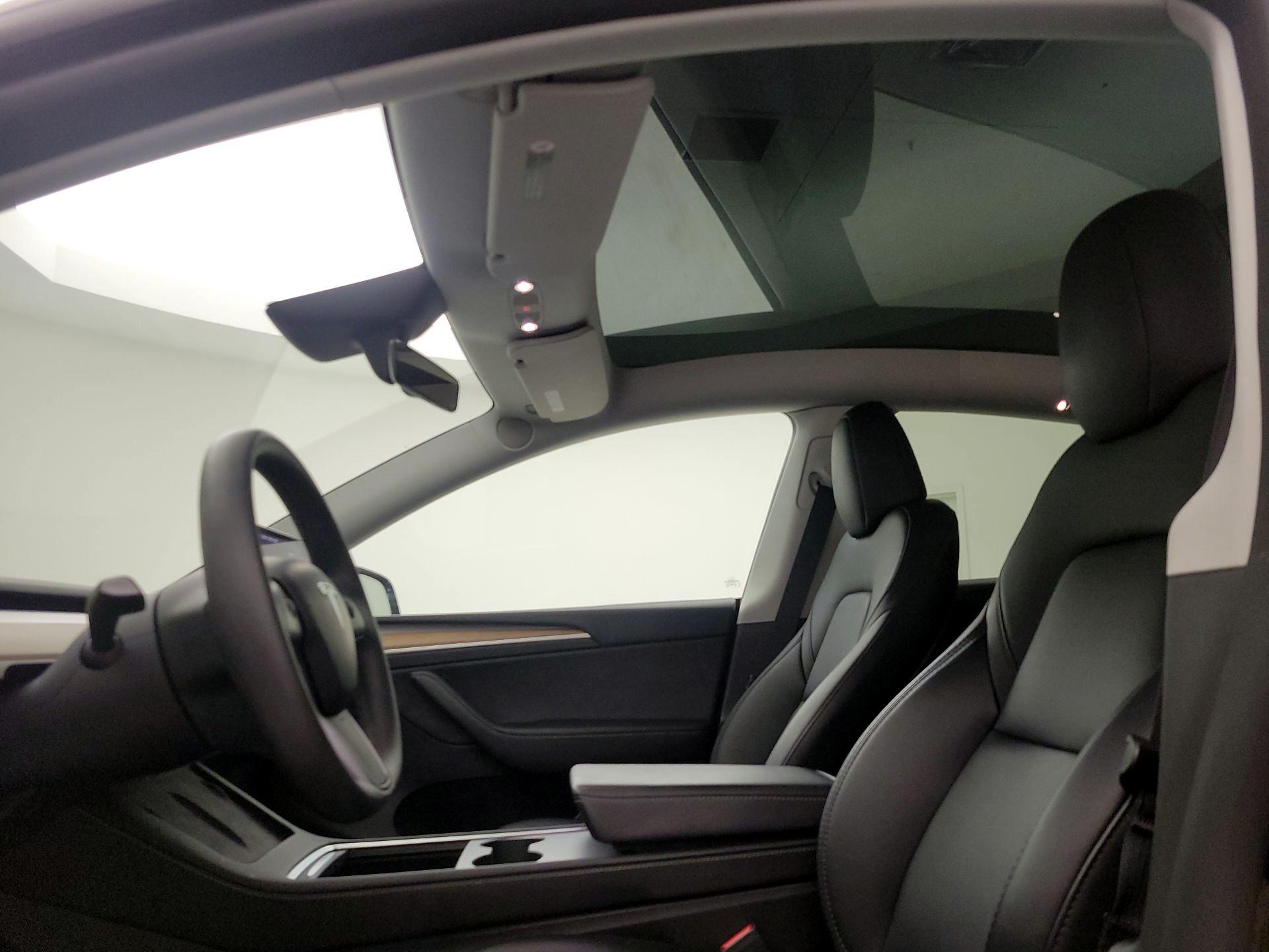 Thumbnail: 2024 Tesla Model Y - 18