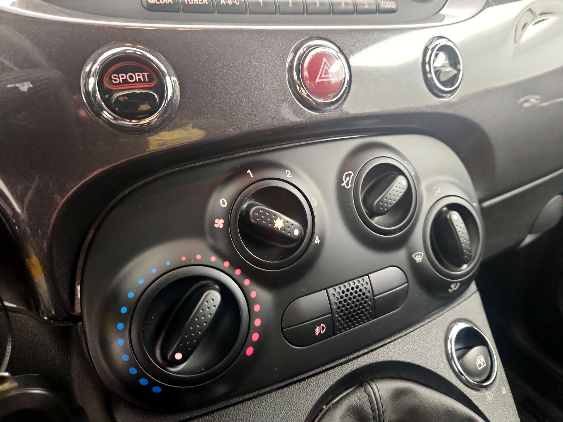 Thumbnail: 2015 Fiat 500 - 15