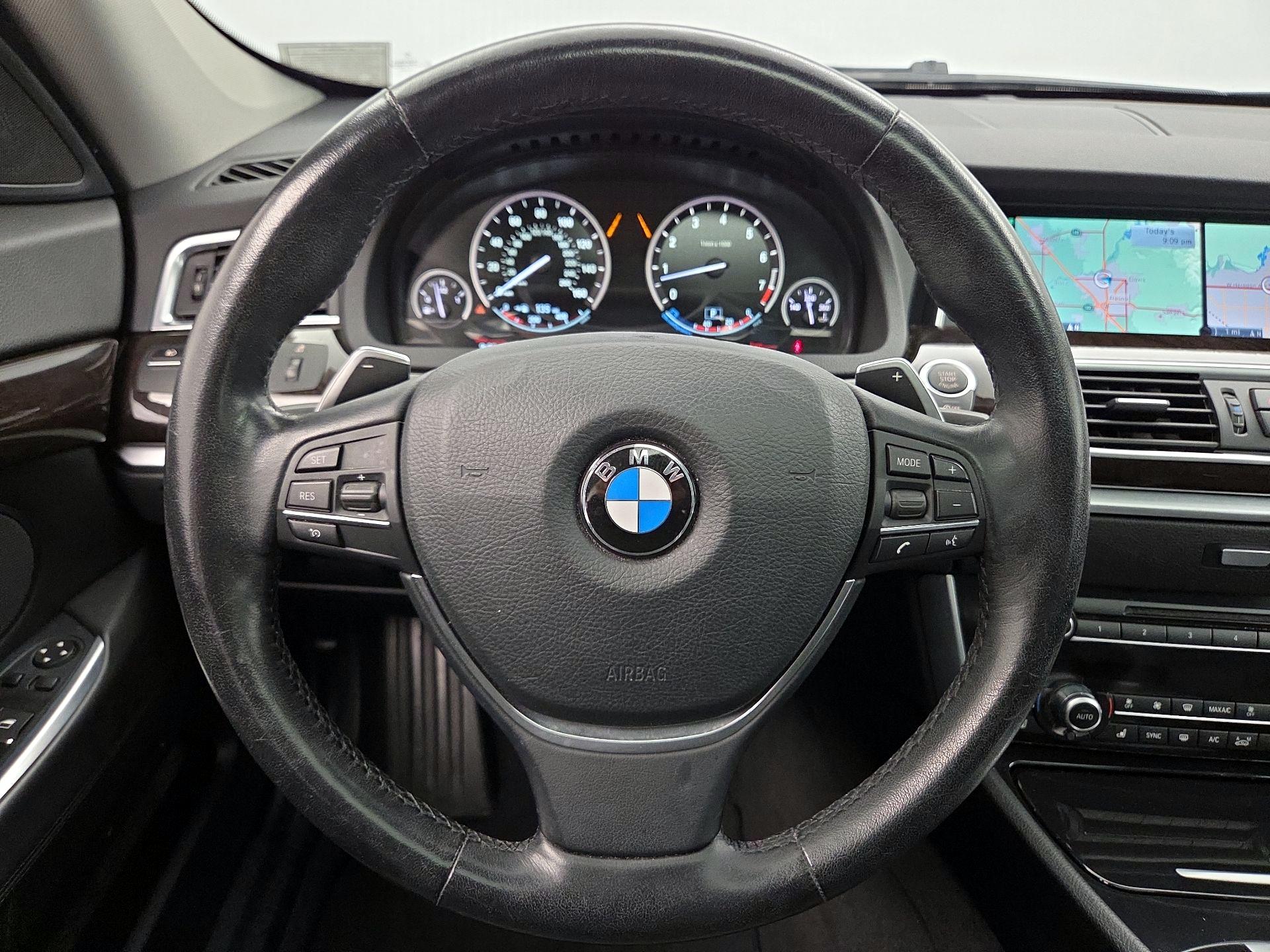 Thumbnail: 2016 BMW 5 Series - 10