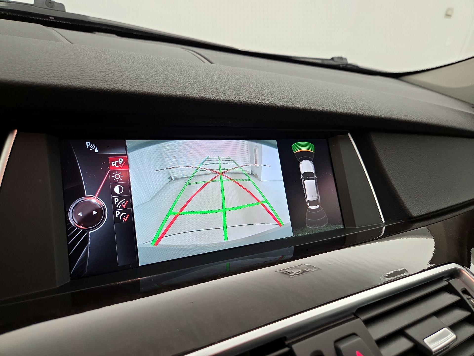 Thumbnail: 2016 BMW 5 Series - 15