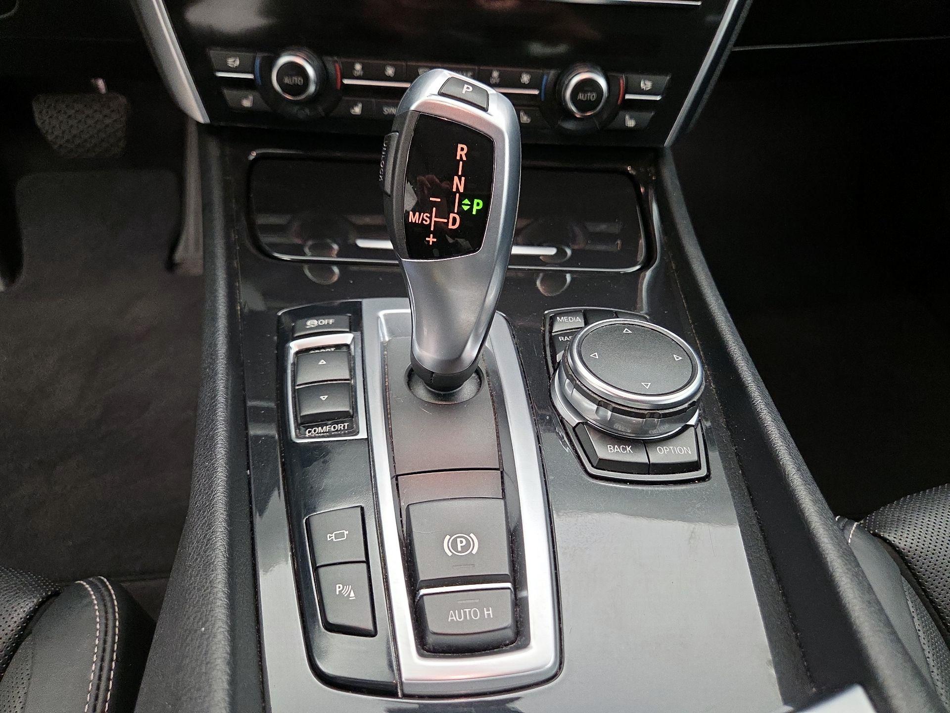 Thumbnail: 2016 BMW 5 Series - 18
