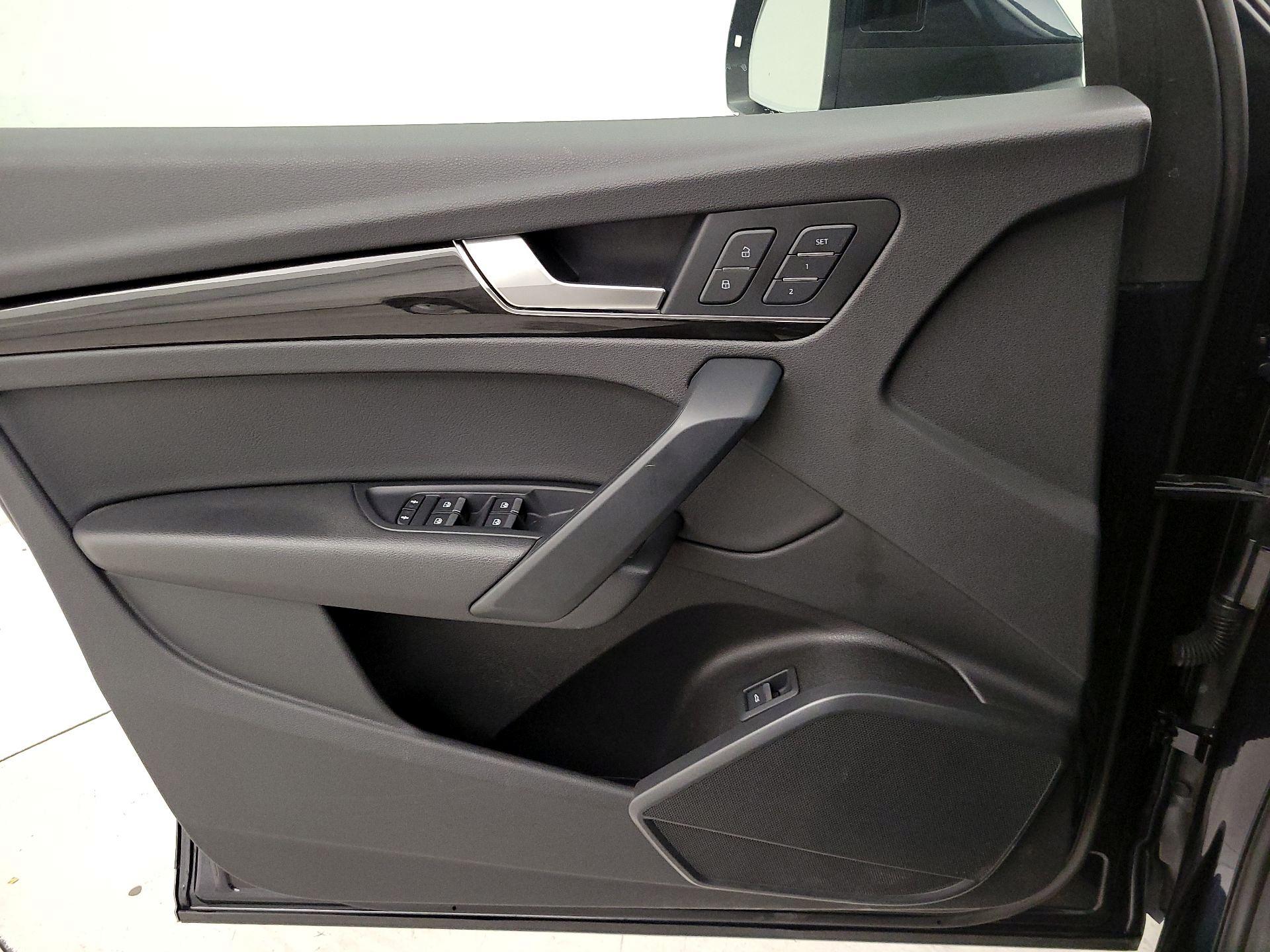 Thumbnail: 2020 Audi Q5 - 12