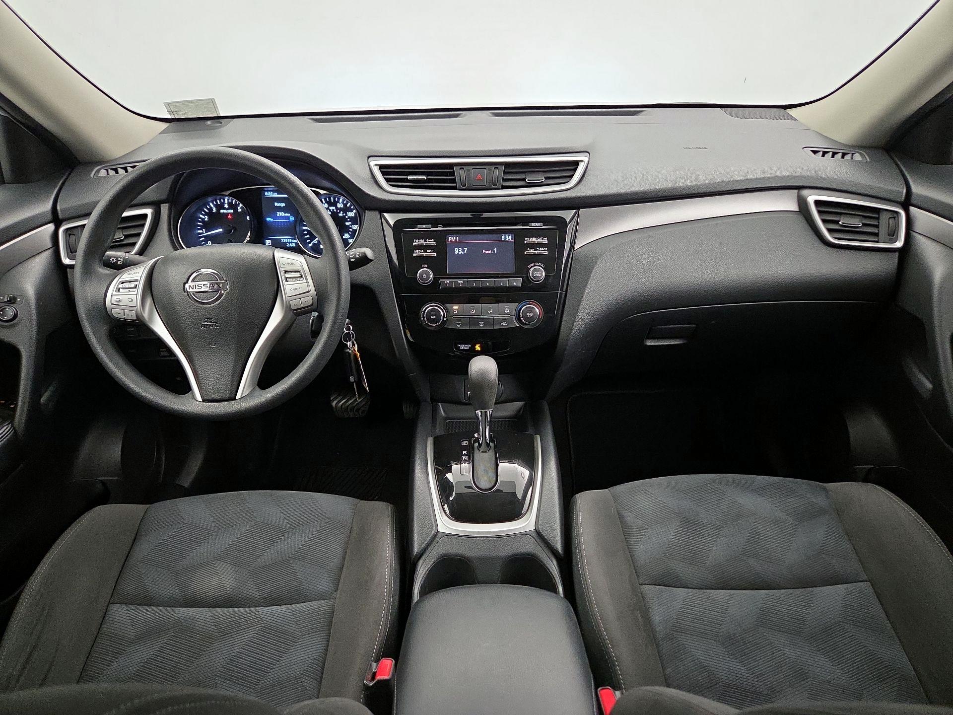 Thumbnail: 2015 Nissan Rogue - 9