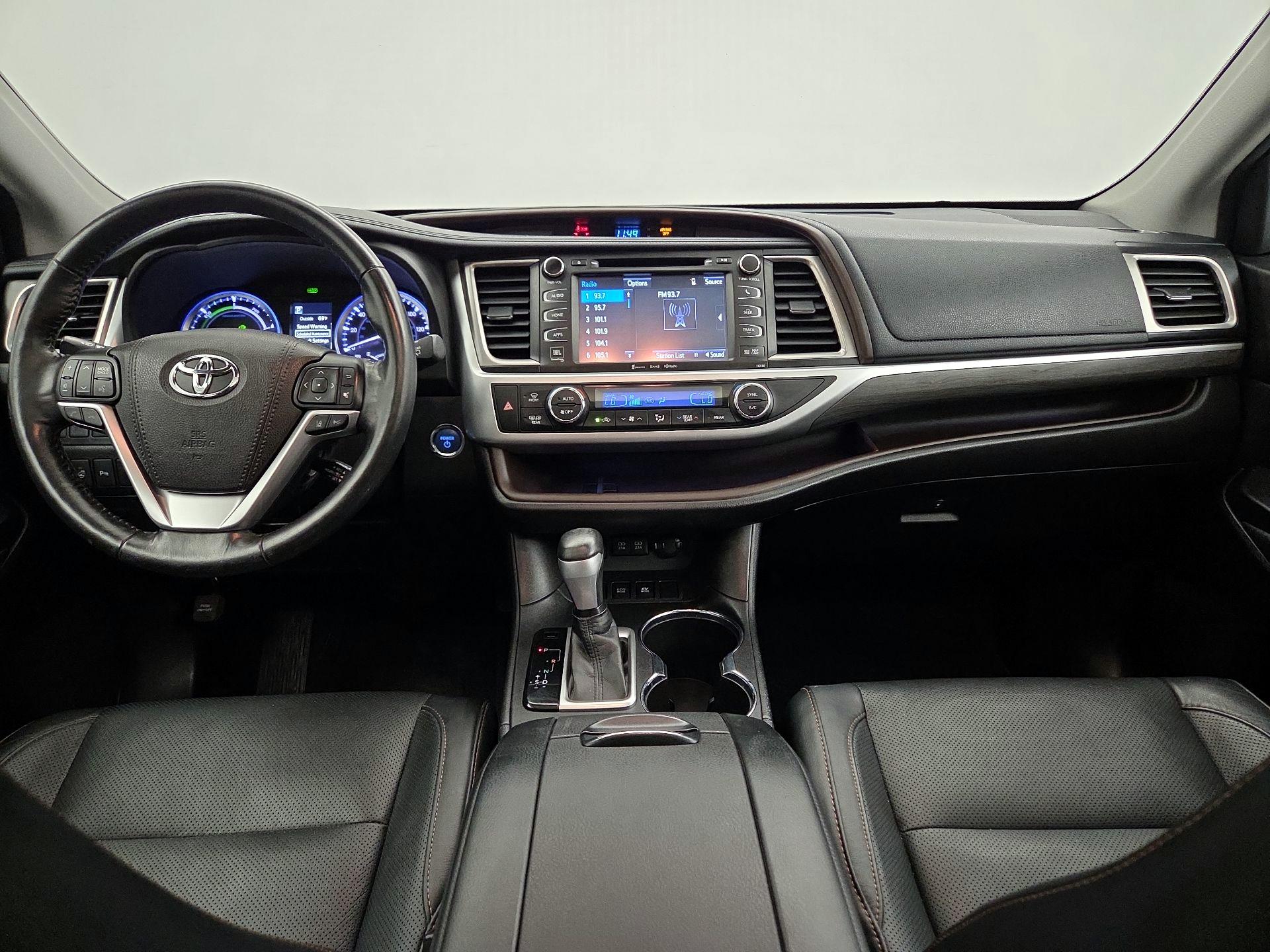 Thumbnail: 2018 Toyota Highlander - 9
