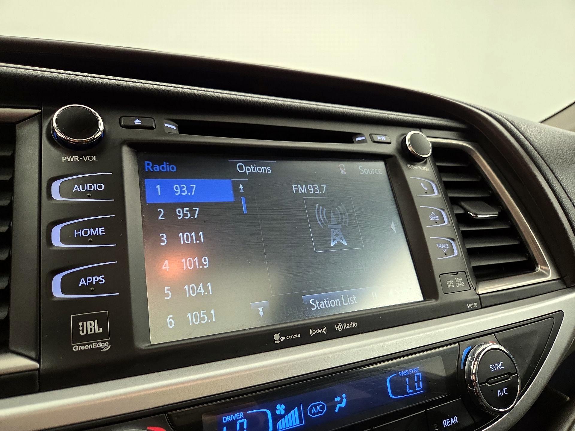 Thumbnail: 2018 Toyota Highlander - 15