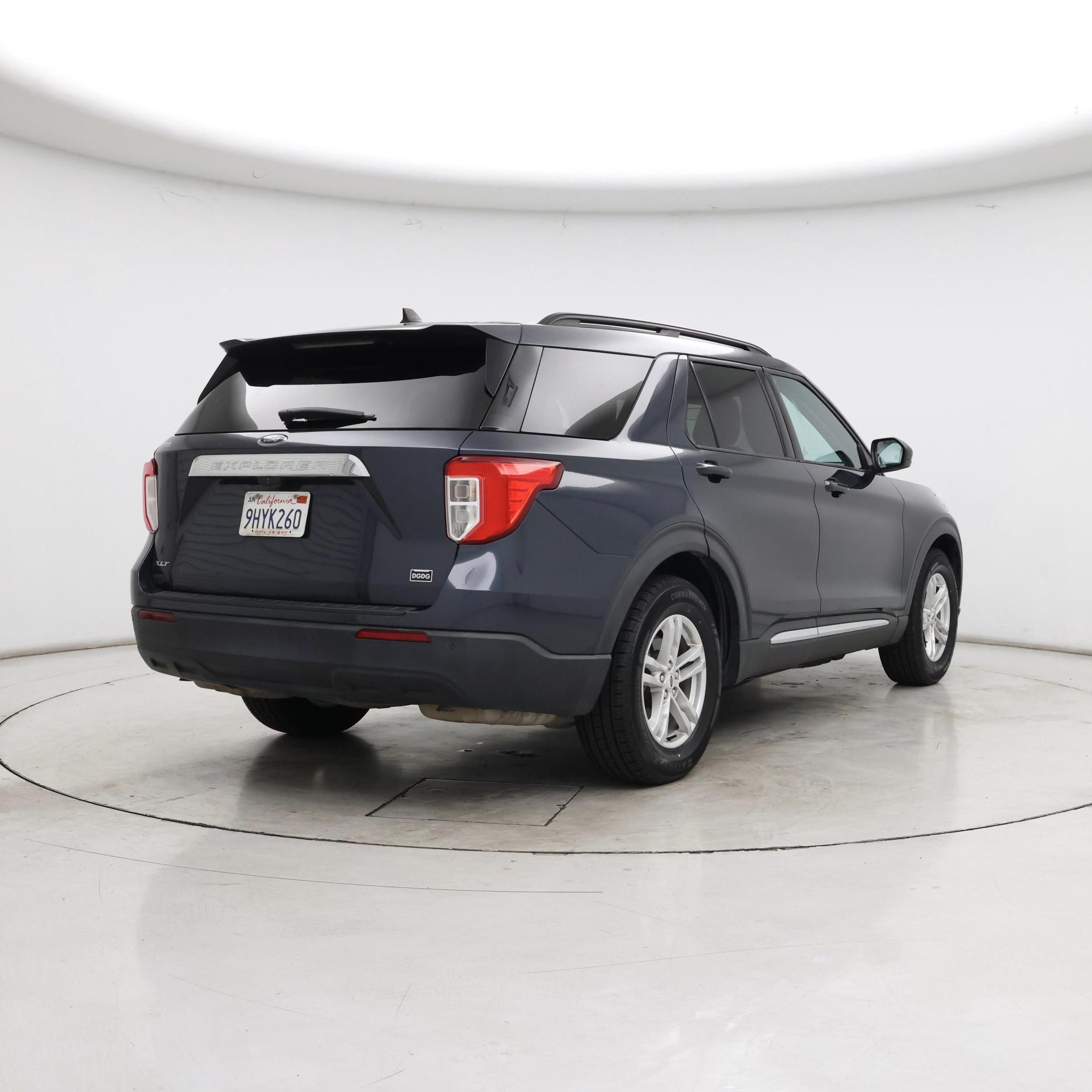 Thumbnail: 2022 Ford Explorer - 8