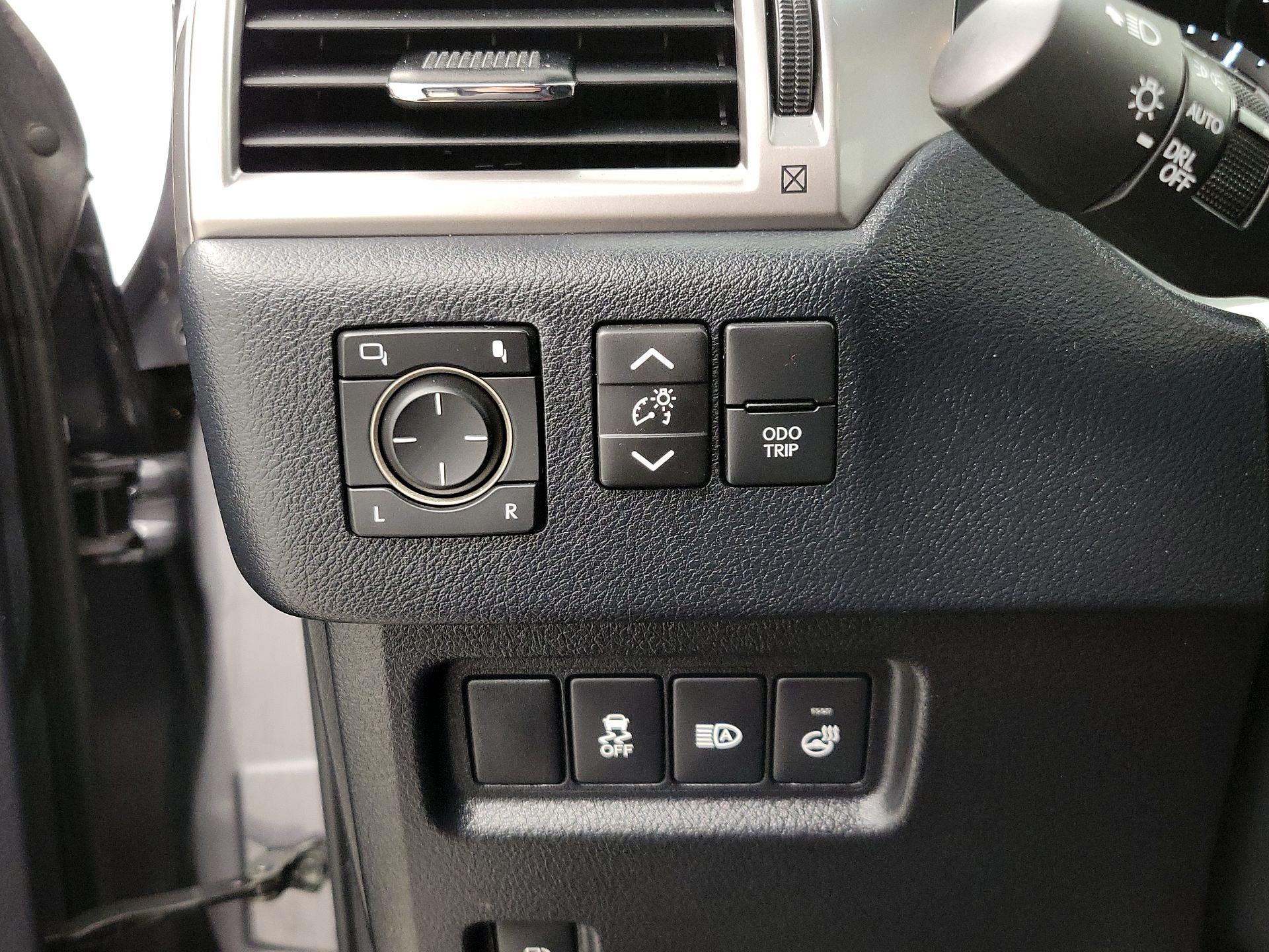 Thumbnail: 2023 Lexus GX - 13