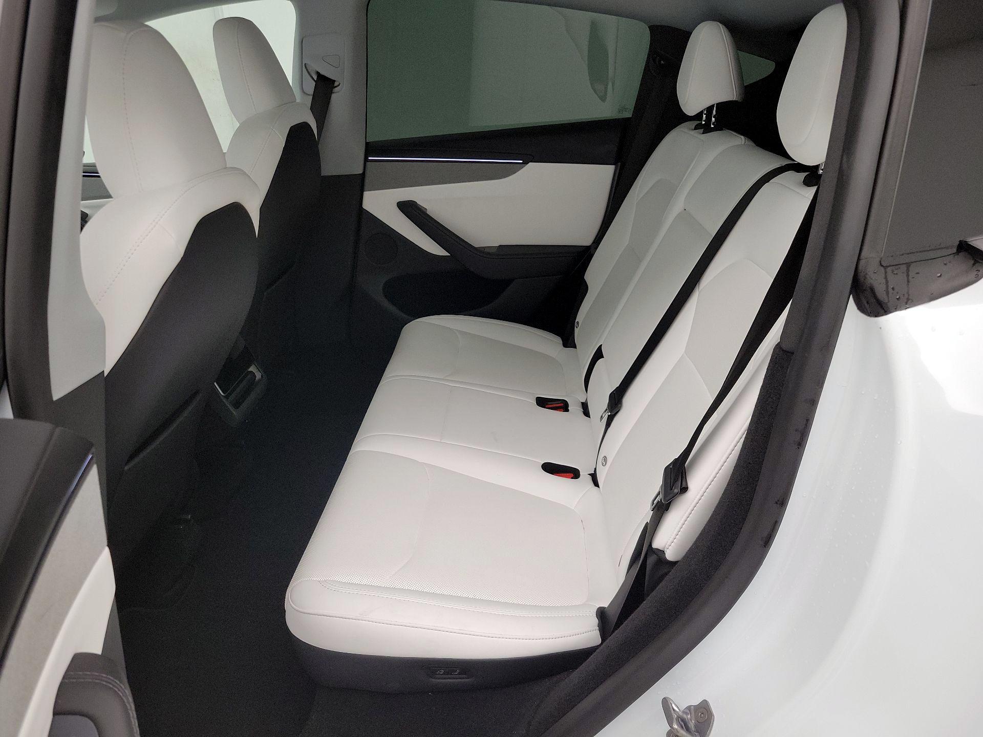 Thumbnail: 2026 Tesla Model Y - 18
