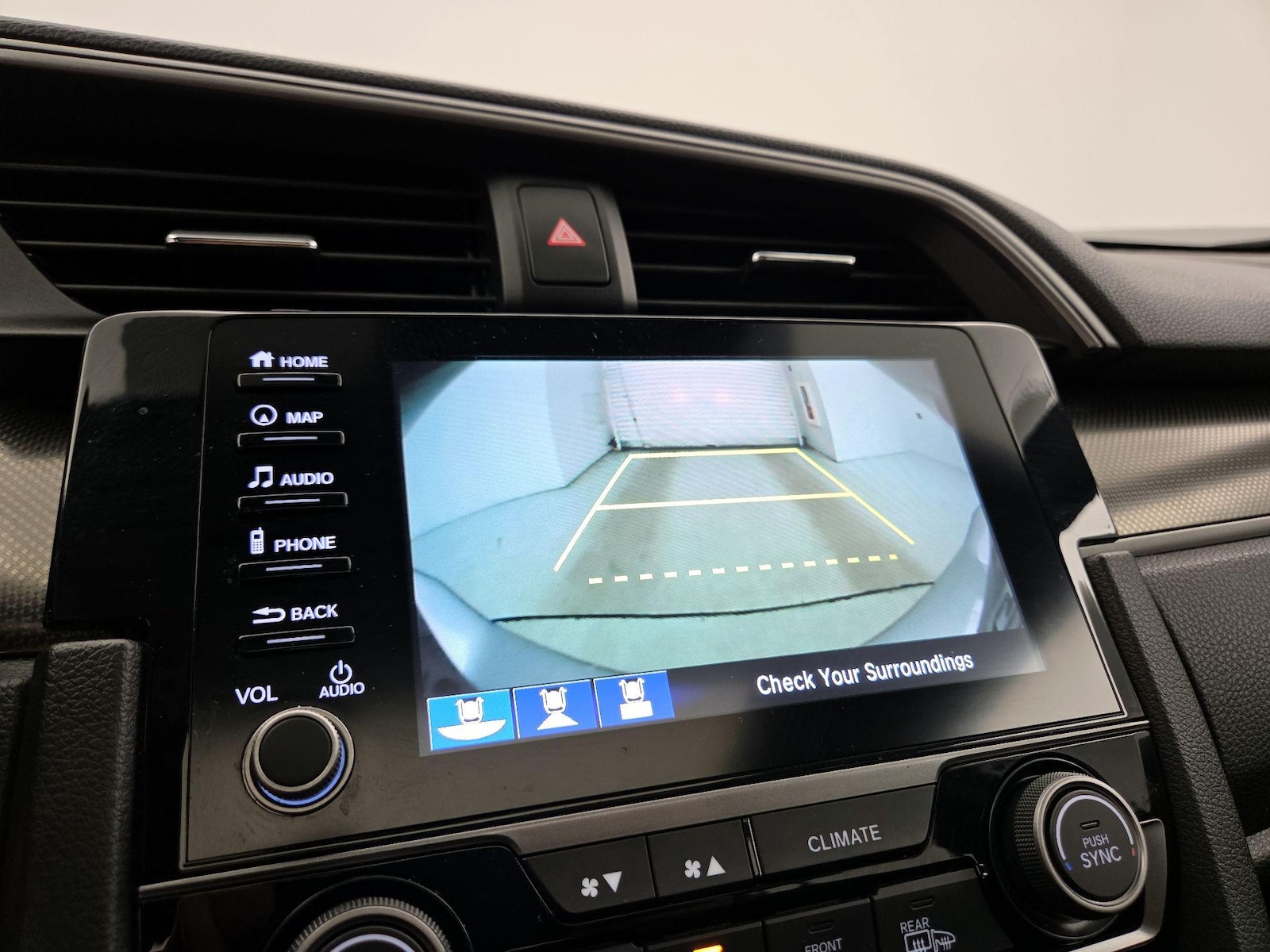 2019 Honda Civic Hatchback EX-L - Photo 16