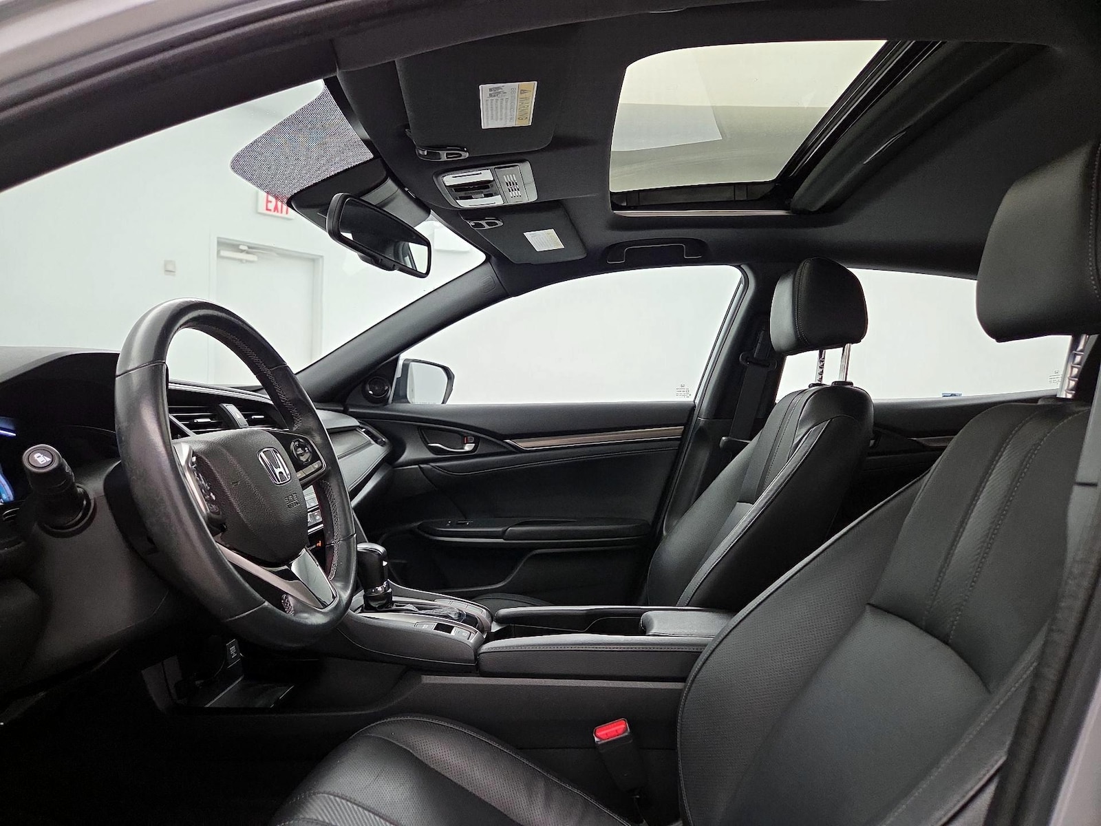 2019 Honda Civic Hatchback EX-L - Photo 20