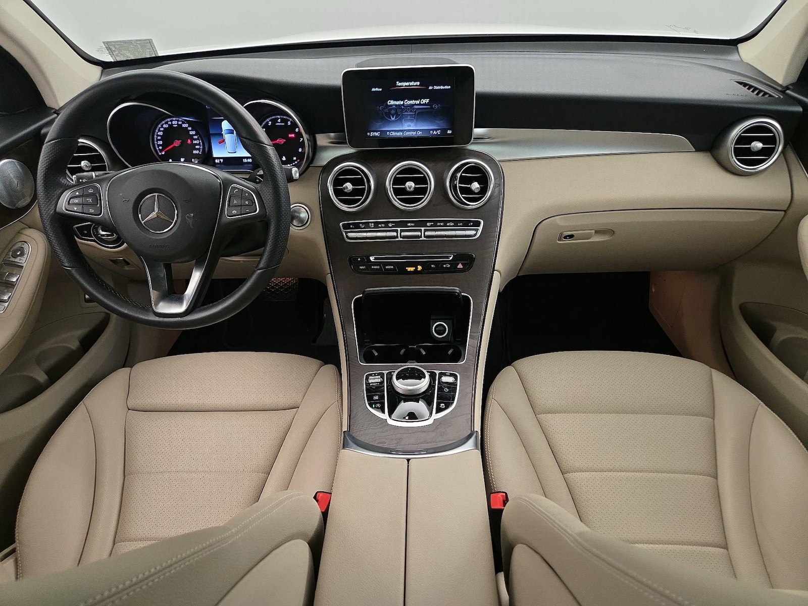 2019 Mercedes-Benz GLC GLC300 - Photo 10