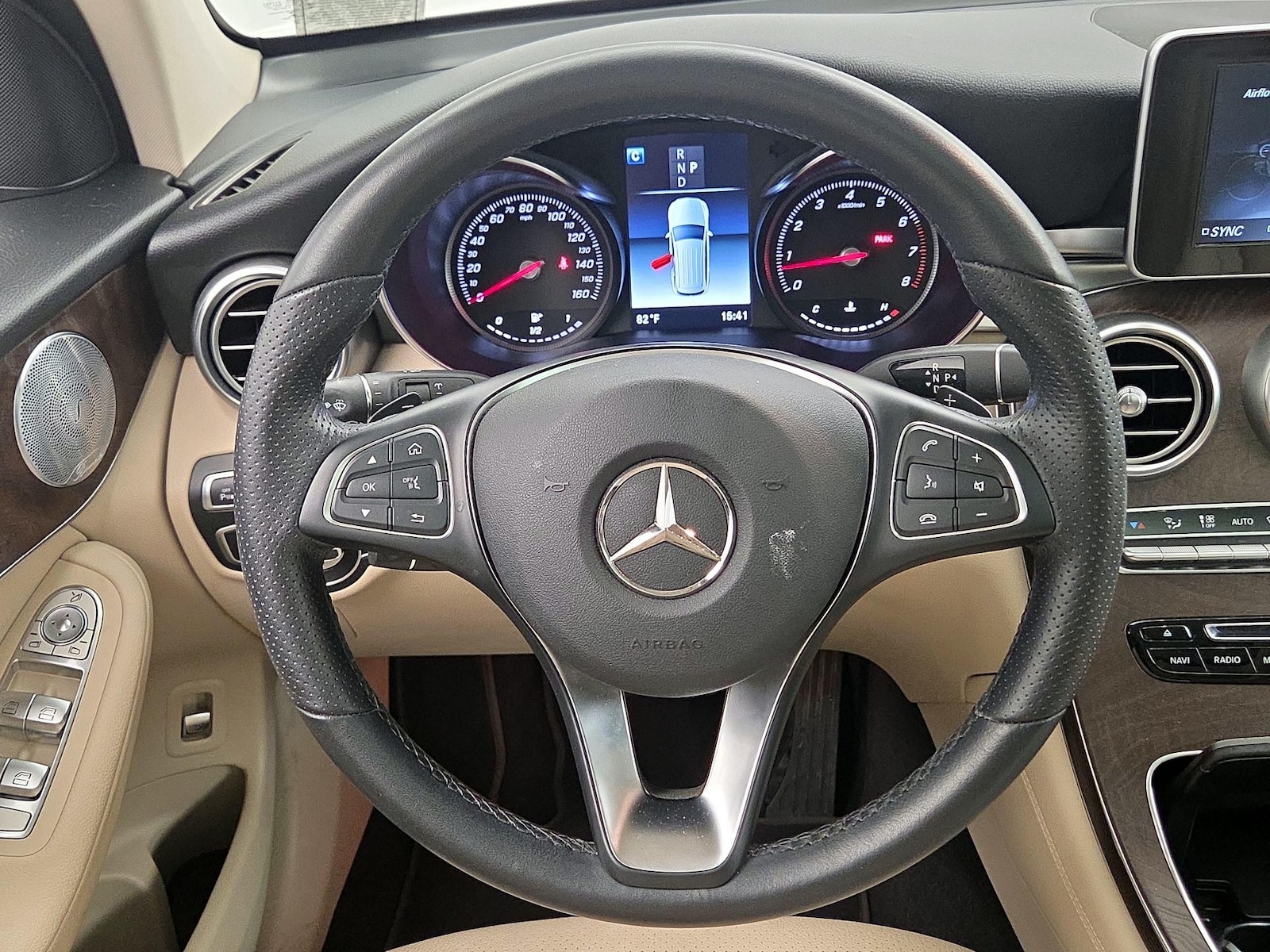 2019 Mercedes-Benz GLC GLC300 - Photo 11