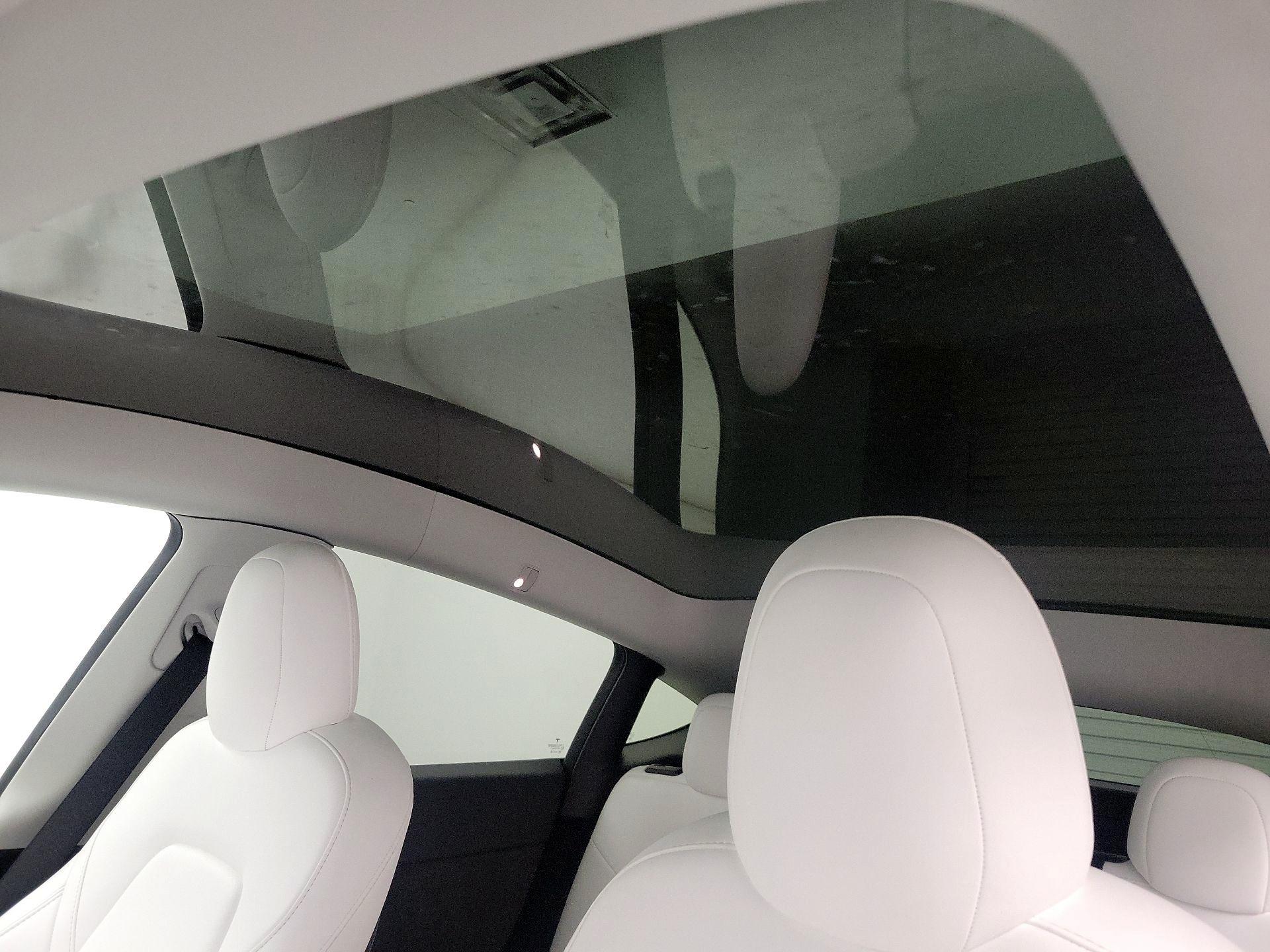 Thumbnail: 2023 Tesla Model Y - 18
