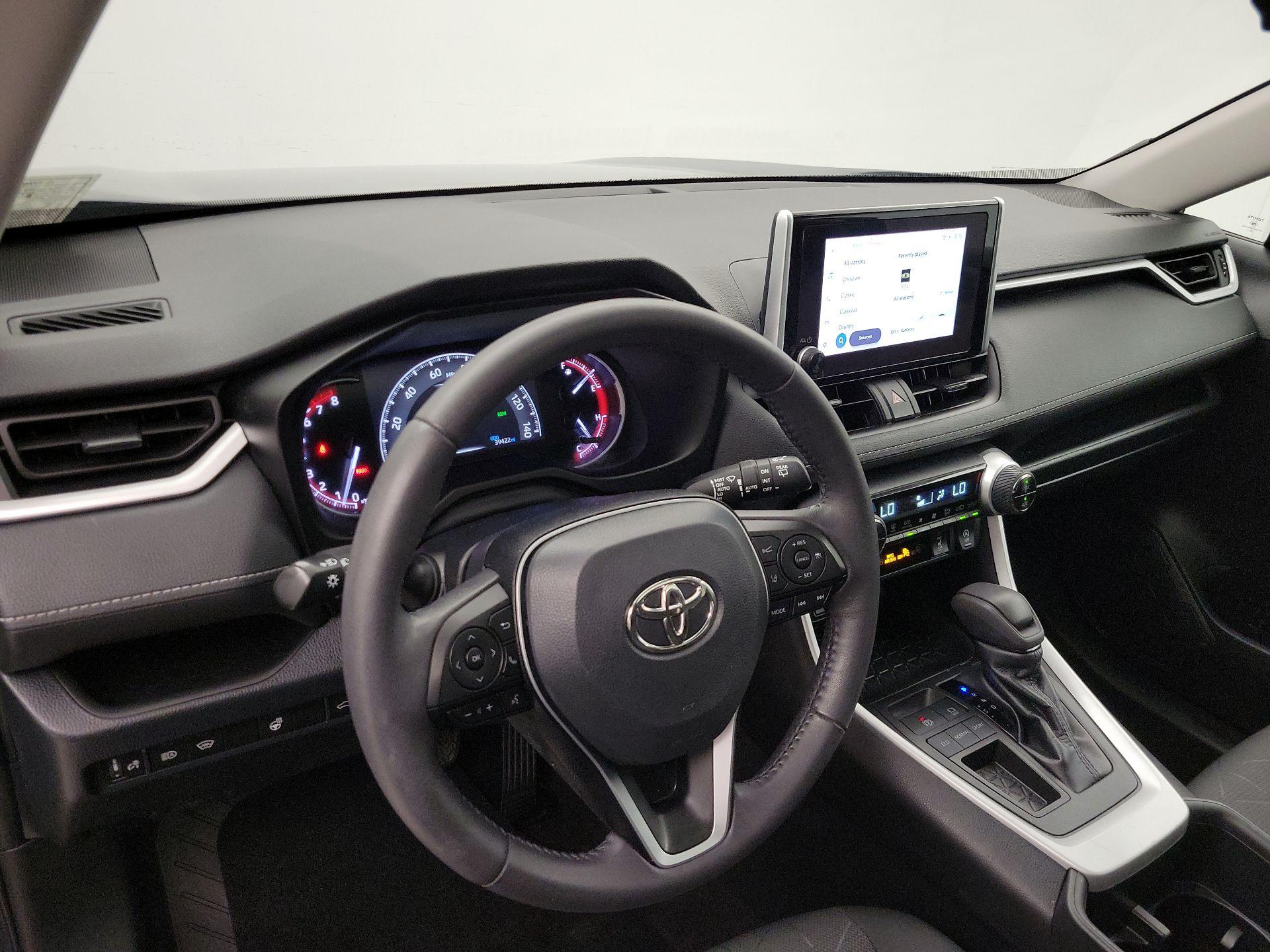 Thumbnail: 2023 Toyota RAV4 - 9