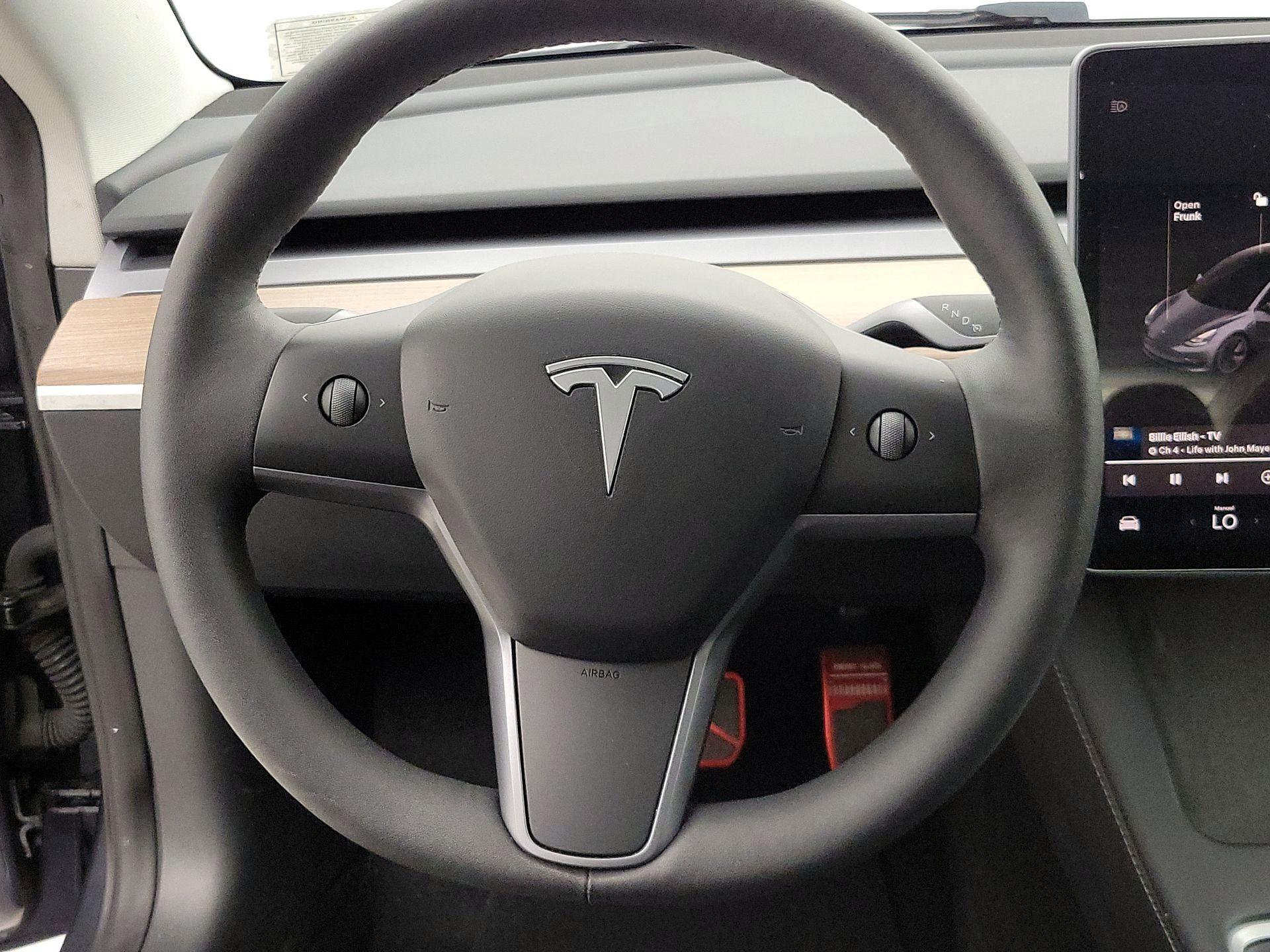 Thumbnail: 2023 Tesla Model 3 - 10